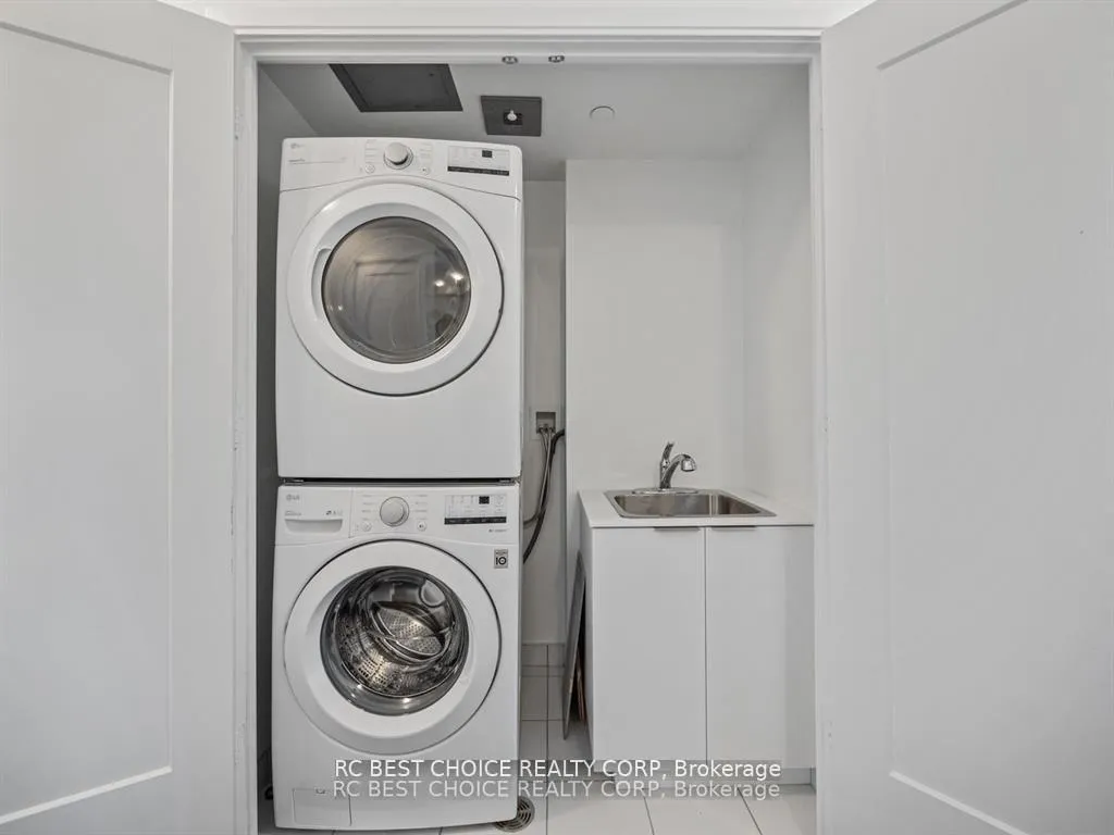 Photo 23 of Unit 1008, 65 Annie Craig Drive, Etobicoke, Mimico — HOMEH
