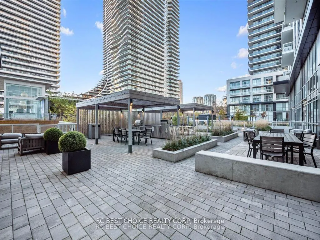 Photo 32 of Unit 1008, 65 Annie Craig Drive, Etobicoke, Mimico — HOMEH
