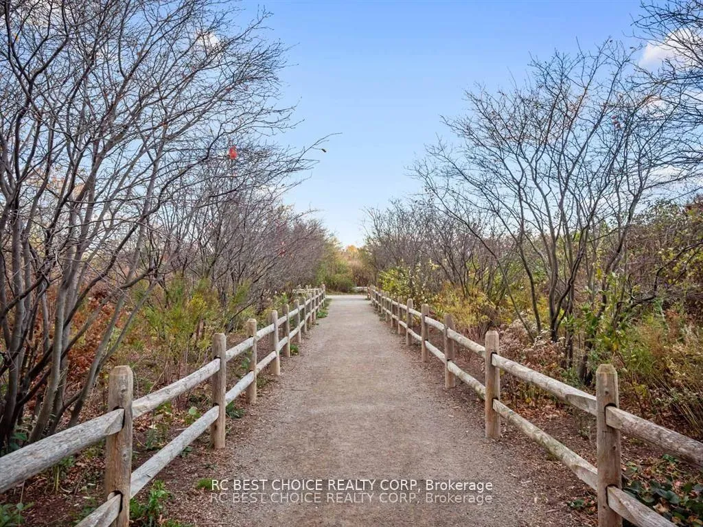 Photo 37 of Unit 1008, 65 Annie Craig Drive, Etobicoke, Mimico — HOMEH