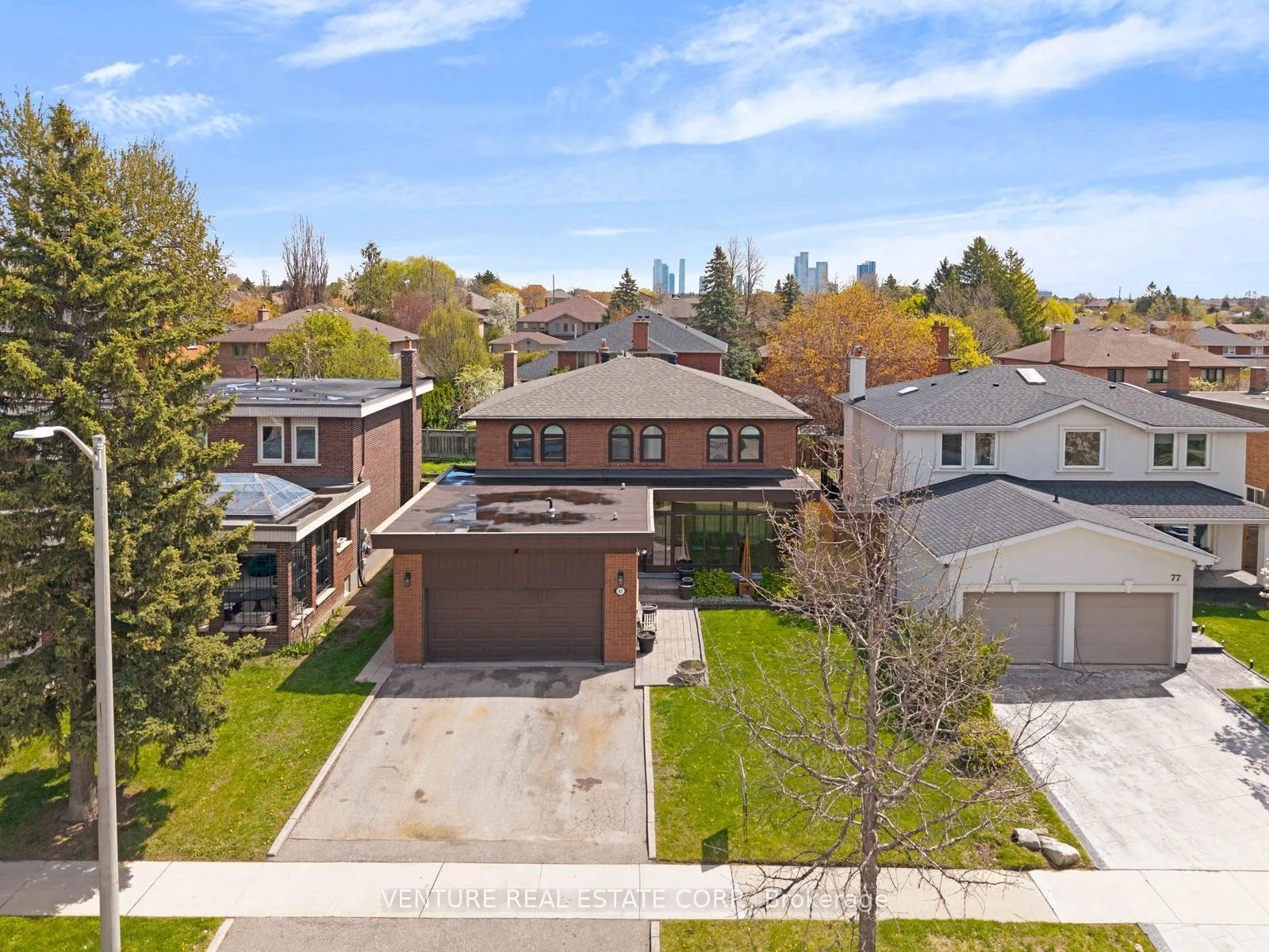 Photo 2 of 83 Jeanne Drive, Vaughan, East Woodbridge — HOMEH