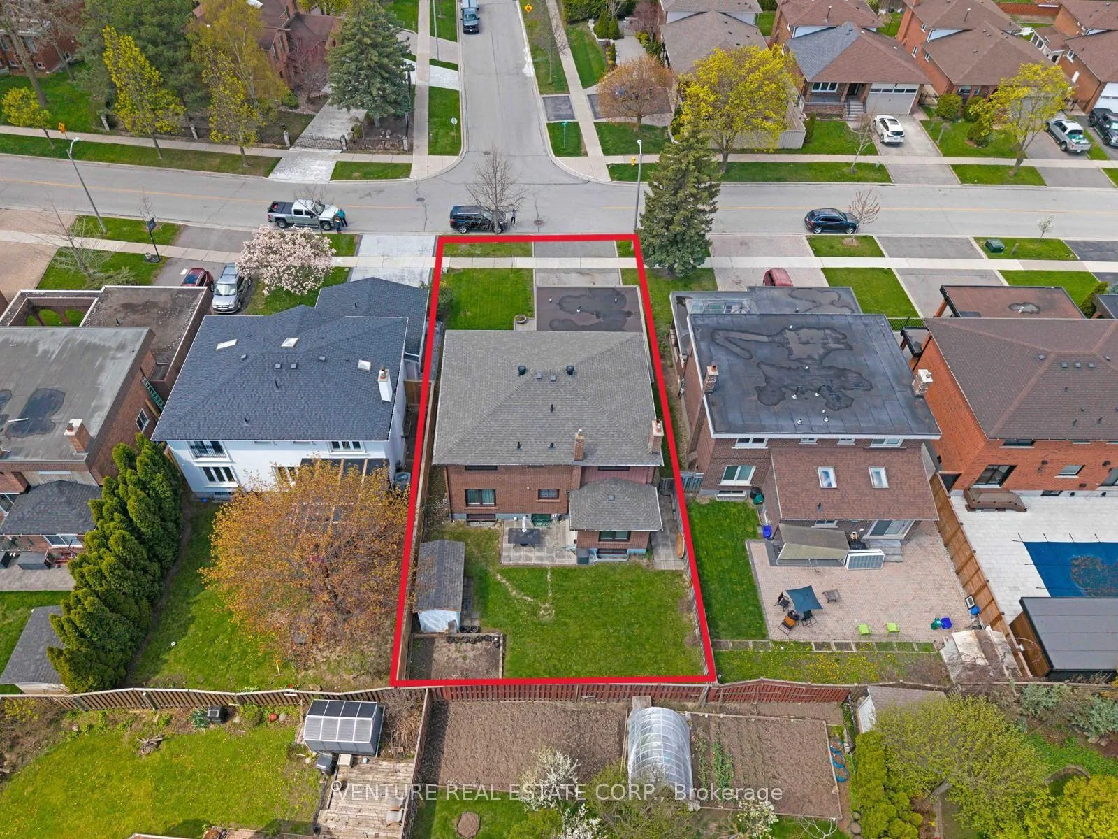 Photo 4 of 83 Jeanne Drive, Vaughan, East Woodbridge — HOMEH