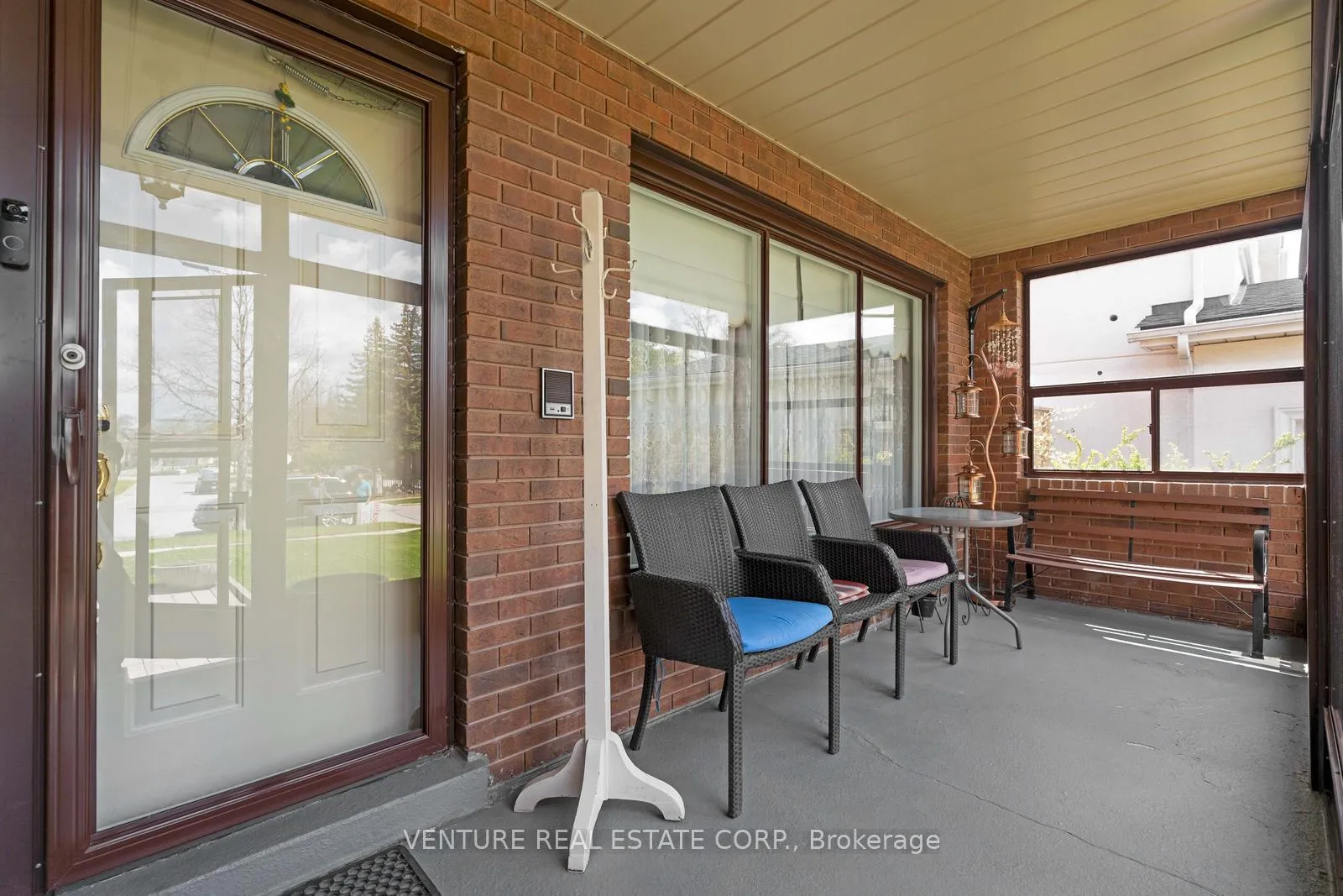 Photo 6 of 83 Jeanne Drive, Vaughan, East Woodbridge — HOMEH