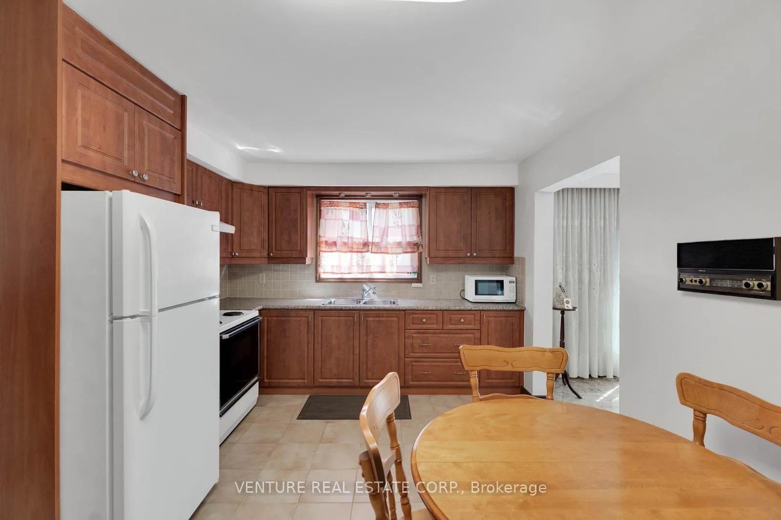 Photo 15 of 83 Jeanne Drive, Vaughan, East Woodbridge — HOMEH