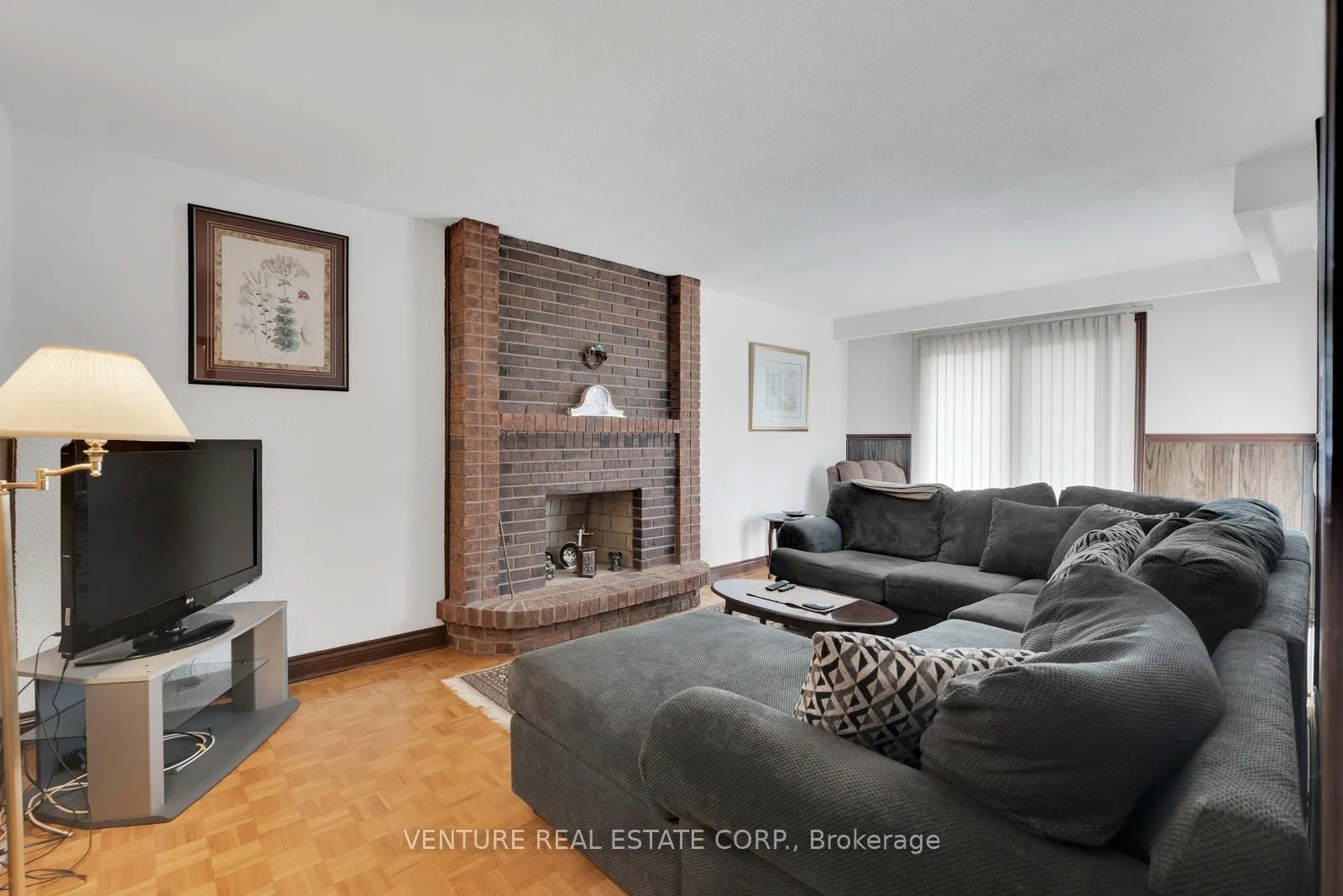 Photo 16 of 83 Jeanne Drive, Vaughan, East Woodbridge — HOMEH