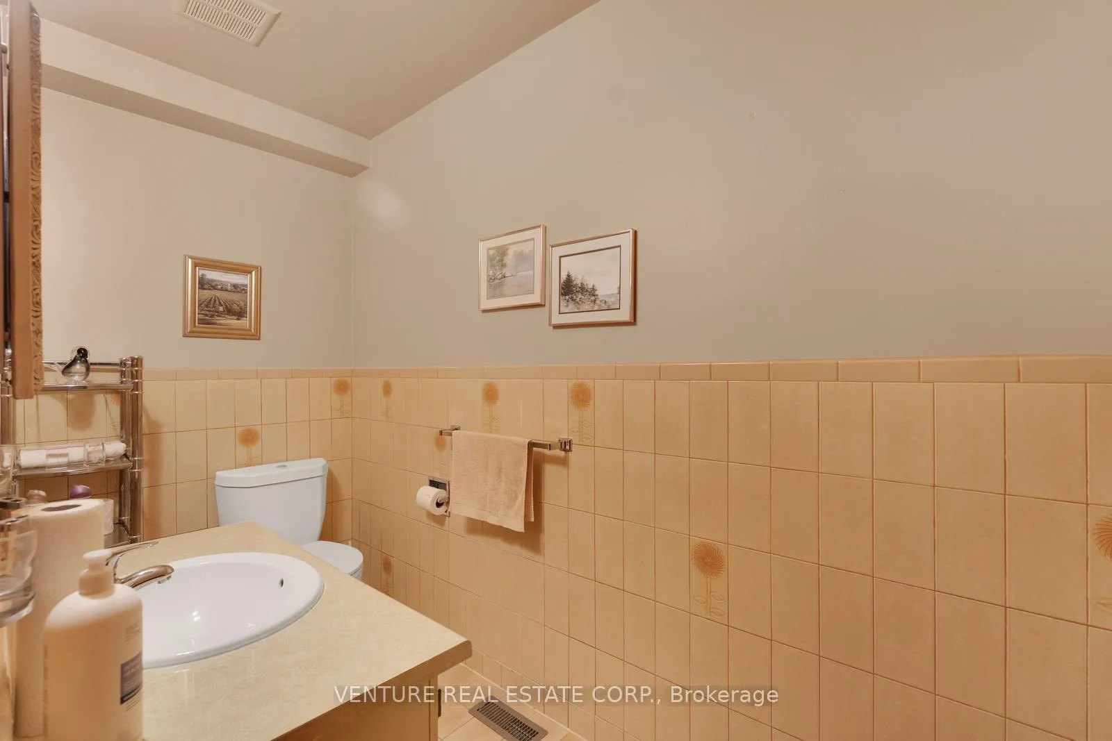 Photo 20 of 83 Jeanne Drive, Vaughan, East Woodbridge — HOMEH