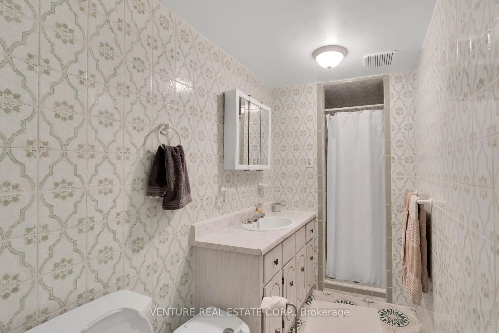 Photo 34 of 83 Jeanne Drive, Vaughan, East Woodbridge — HOMEH