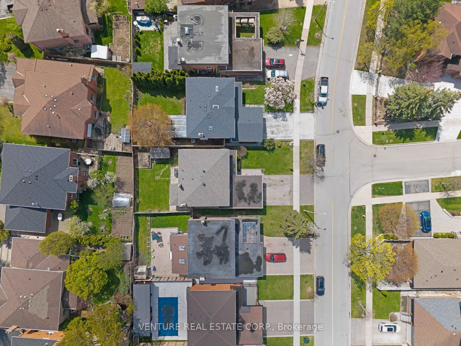 Photo 49 of 83 Jeanne Drive, Vaughan, East Woodbridge — HOMEH