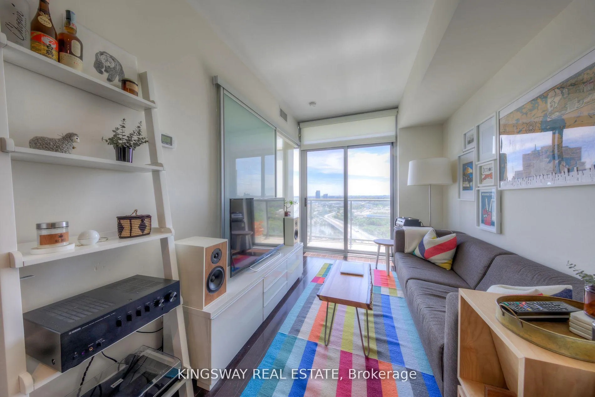 Photo 6 of Unit 2009, 105 The Queensway Avenue, Toronto, High Park-Swansea — HOMEH