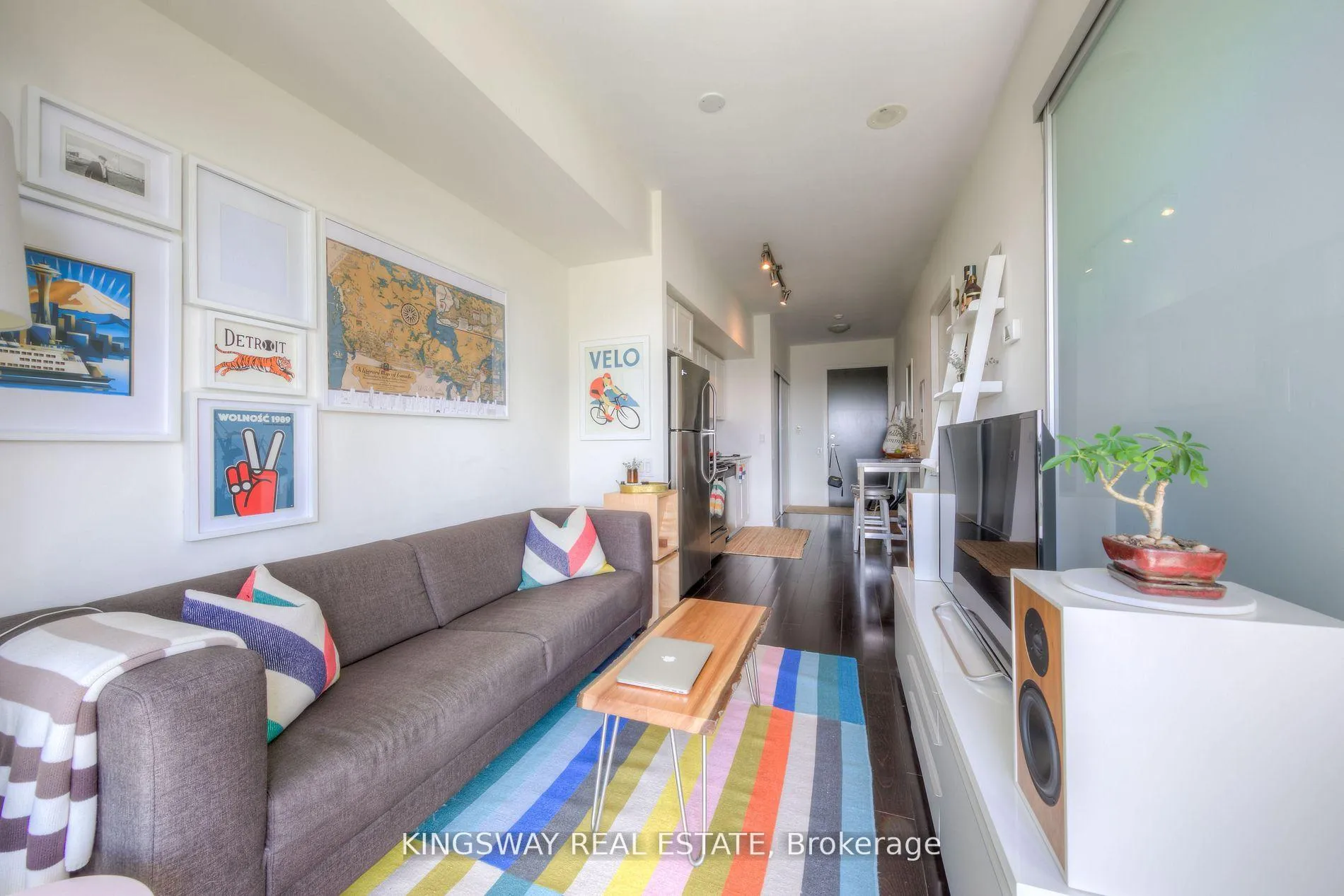Photo 9 of Unit 2009, 105 The Queensway Avenue, Toronto, High Park-Swansea — HOMEH