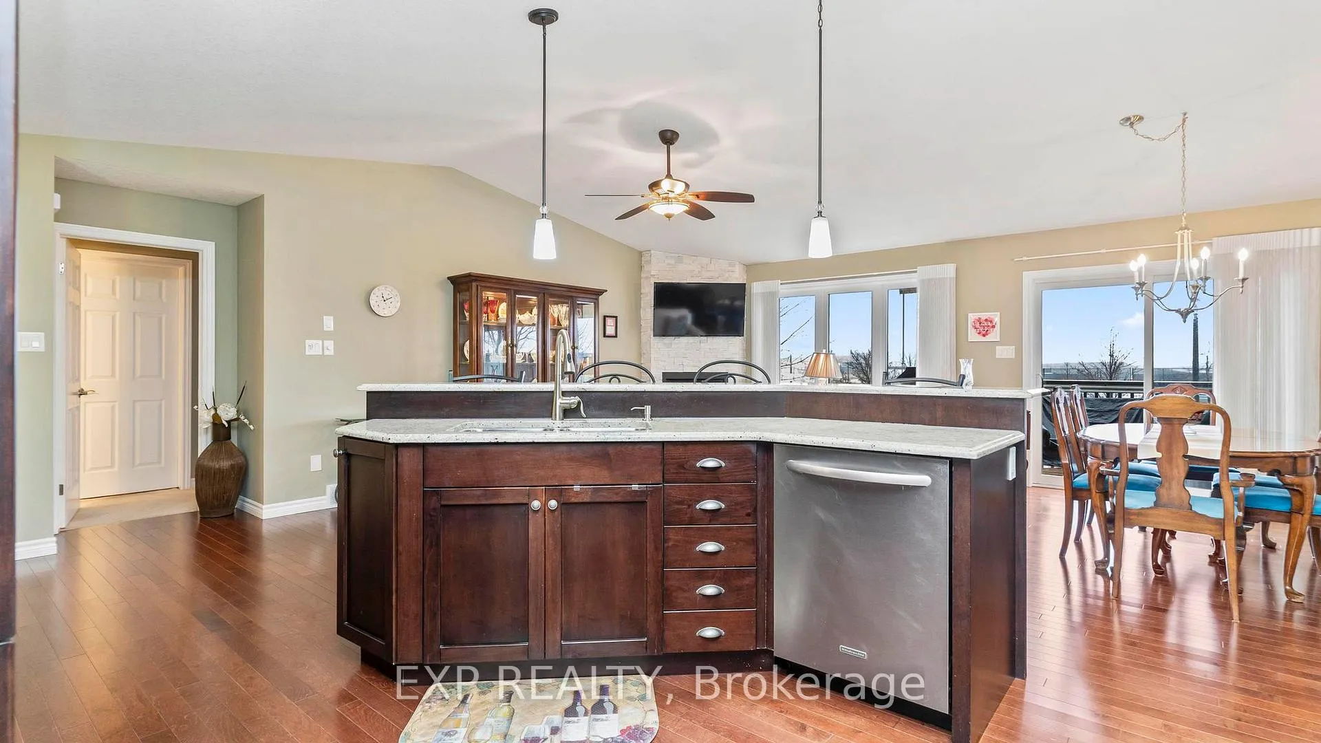Photo 16 of Unit 14, 2100 Denview Avenue, London, North S — HOMEH