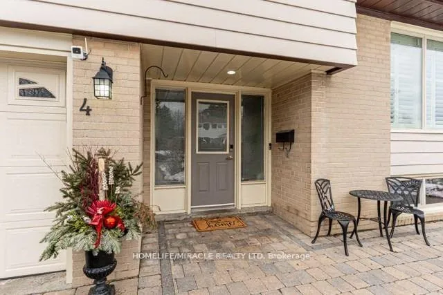 Photo 2 of 4 Derwent Avenue, Brampton, Brampton East — HOMEH
