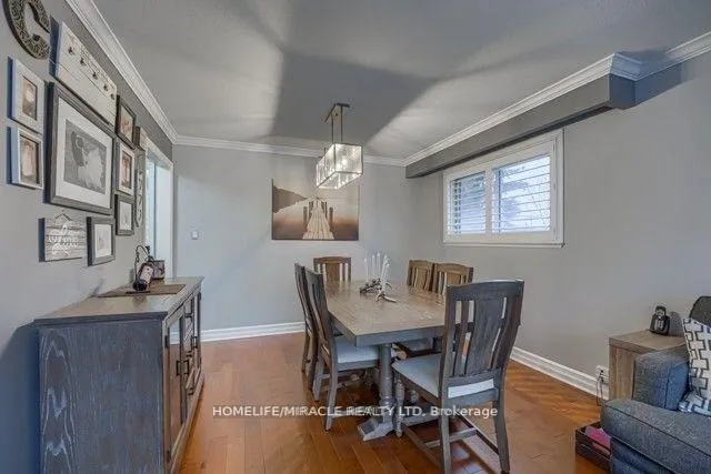Photo 5 of 4 Derwent Avenue, Brampton, Brampton East — HOMEH