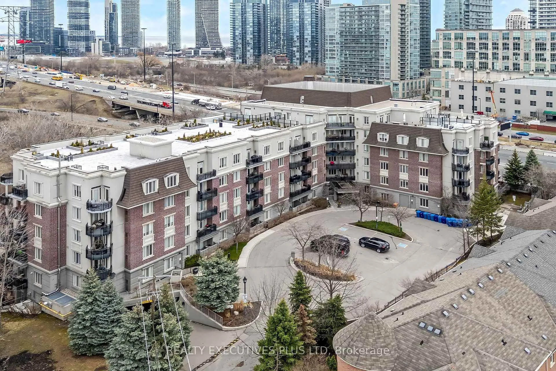 Photo 1 of Unit 414, 245 Dalesford Road, Etobicoke, Stonegate-Queensway — HOMEH