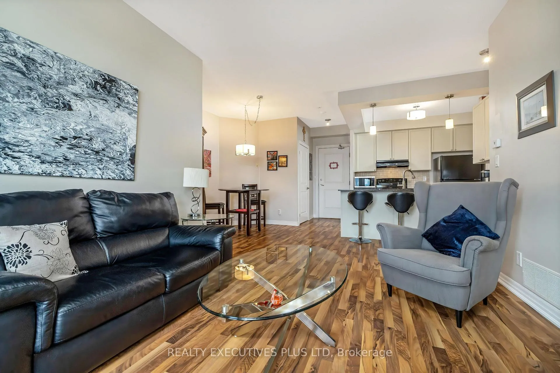 Photo 5 of Unit 414, 245 Dalesford Road, Etobicoke, Stonegate-Queensway — HOMEH