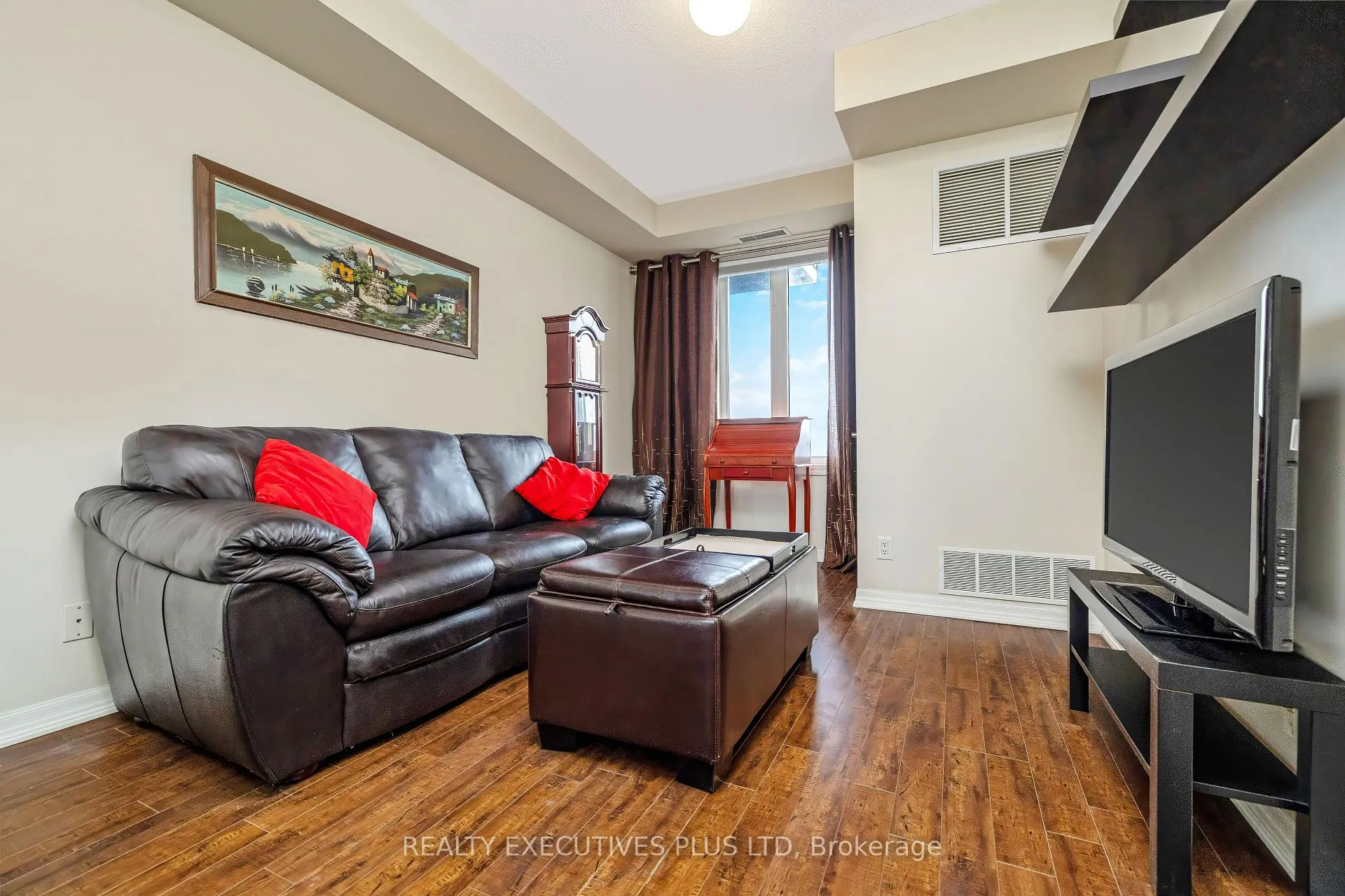Photo 11 of Unit 414, 245 Dalesford Road, Etobicoke, Stonegate-Queensway — HOMEH