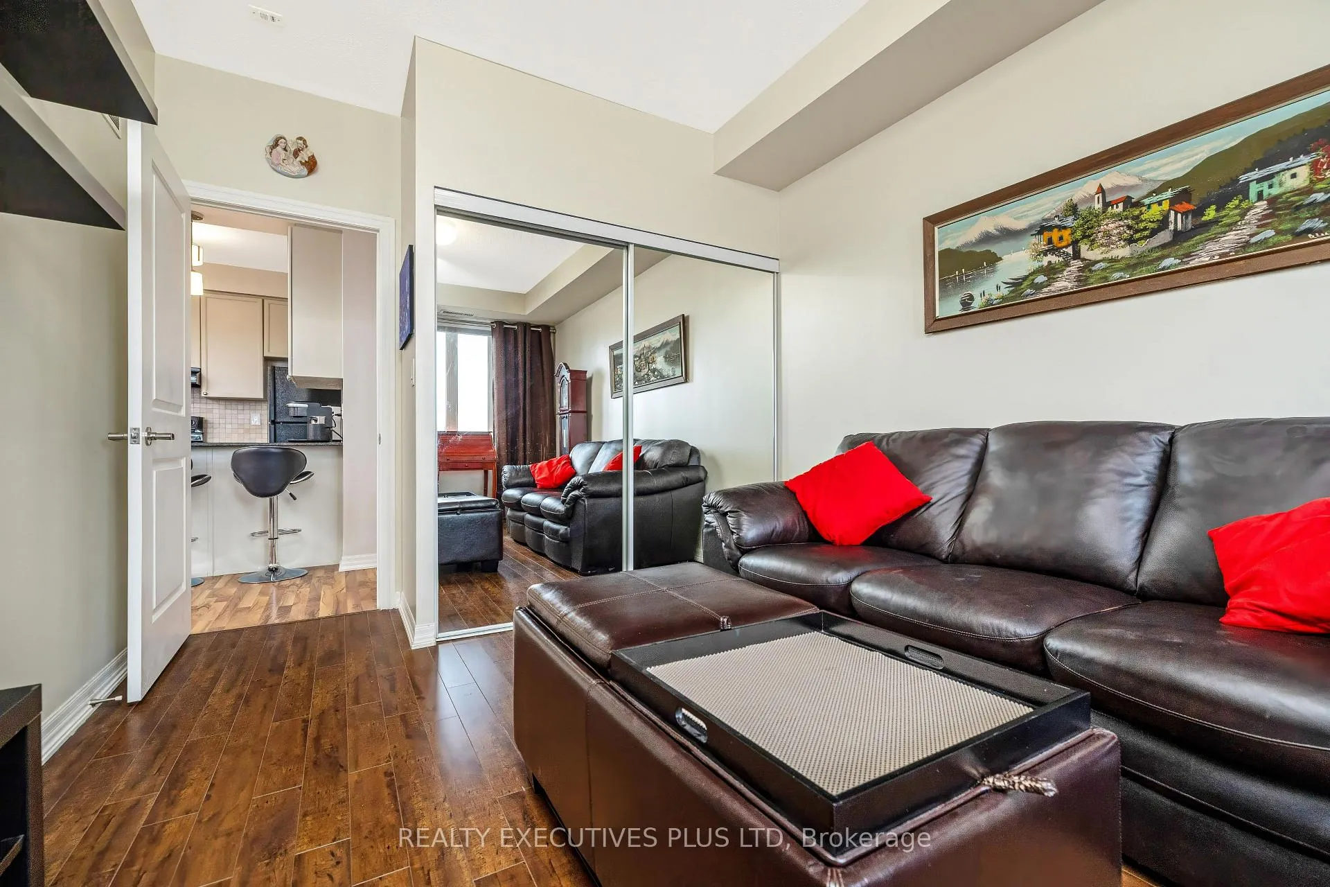 Photo 13 of Unit 414, 245 Dalesford Road, Etobicoke, Stonegate-Queensway — HOMEH