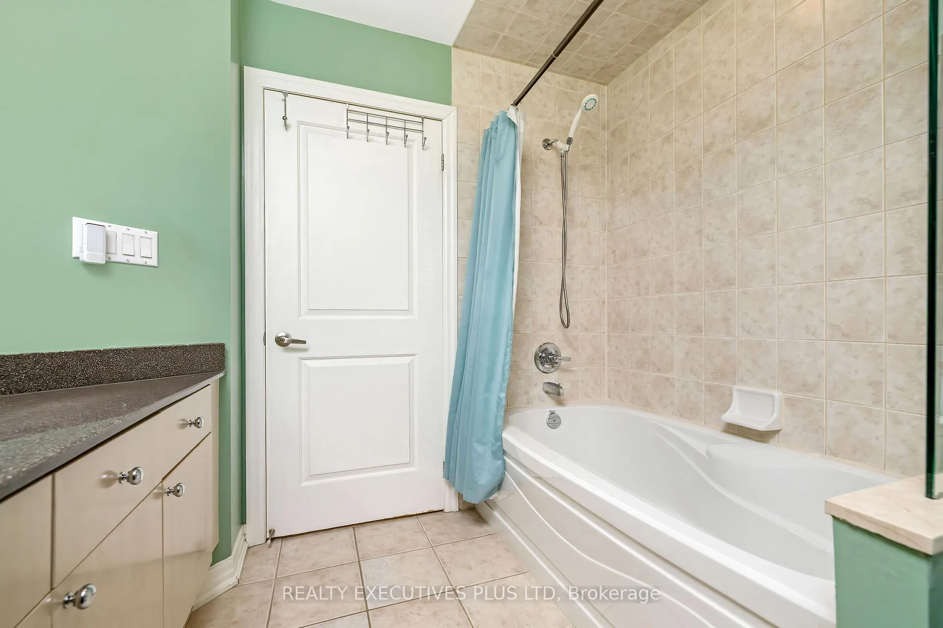 Photo 20 of Unit 414, 245 Dalesford Road, Etobicoke, Stonegate-Queensway — HOMEH
