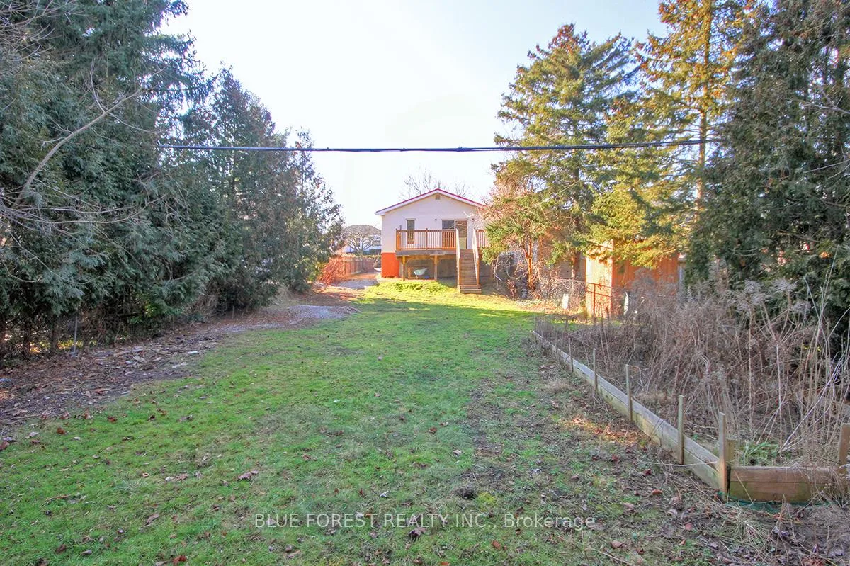 Photo 33 of 146 Emerson Avenue, London, South I — HOMEH