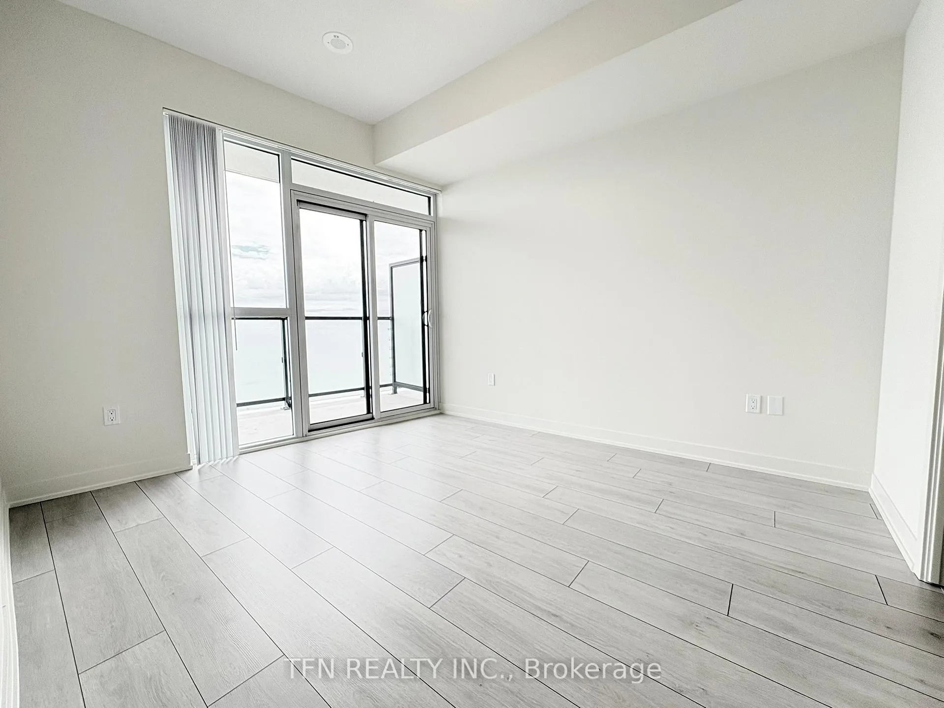 Photo 7 of Unit 4102, 38 Annie Craig Drive, Etobicoke, Mimico — HOMEH