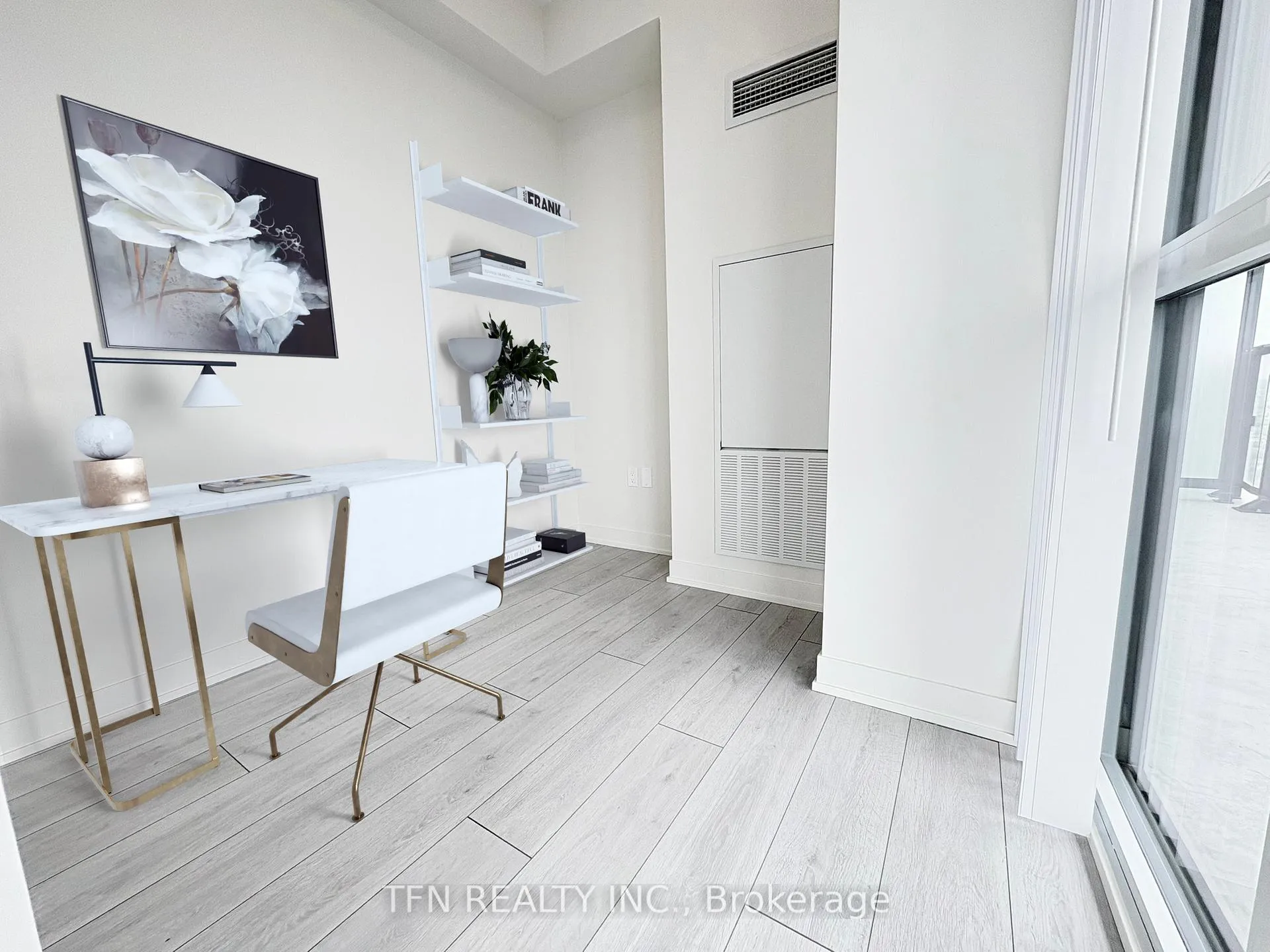 Photo 12 of Unit 4102, 38 Annie Craig Drive, Etobicoke, Mimico — HOMEH
