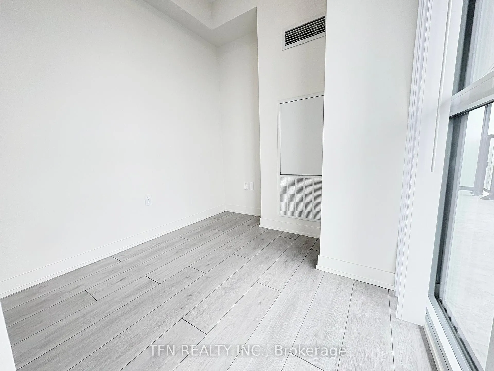 Photo 13 of Unit 4102, 38 Annie Craig Drive, Etobicoke, Mimico — HOMEH