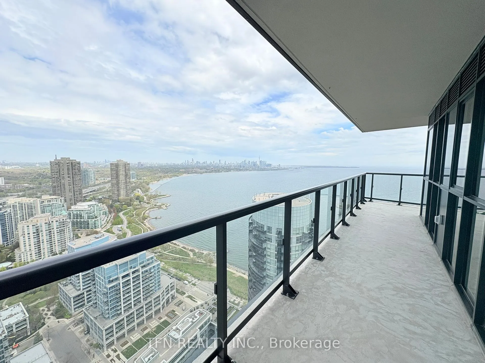 Photo 14 of Unit 4102, 38 Annie Craig Drive, Etobicoke, Mimico — HOMEH