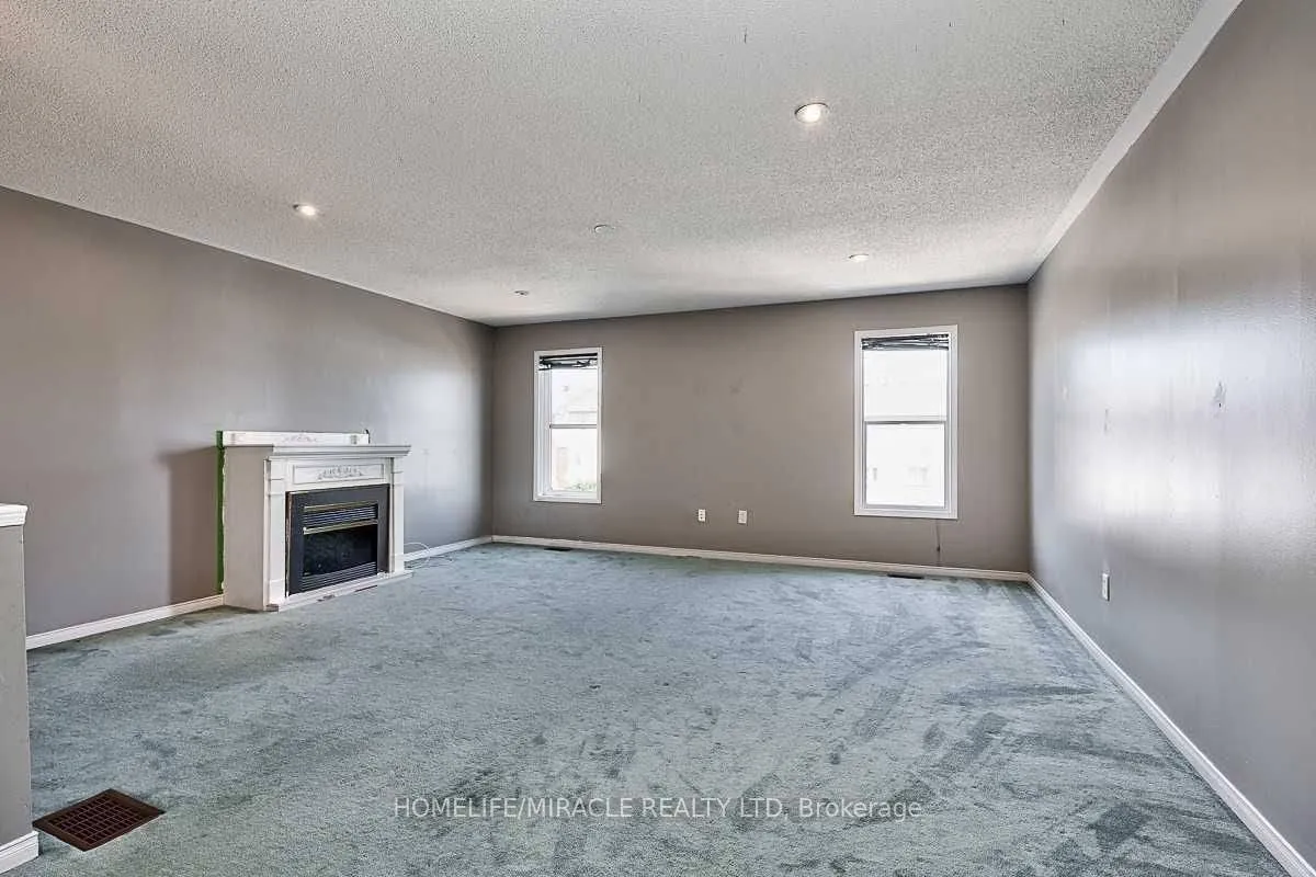 Photo 16 of 101 Glenashton Drive, Oakville, River Oaks — HOMEH