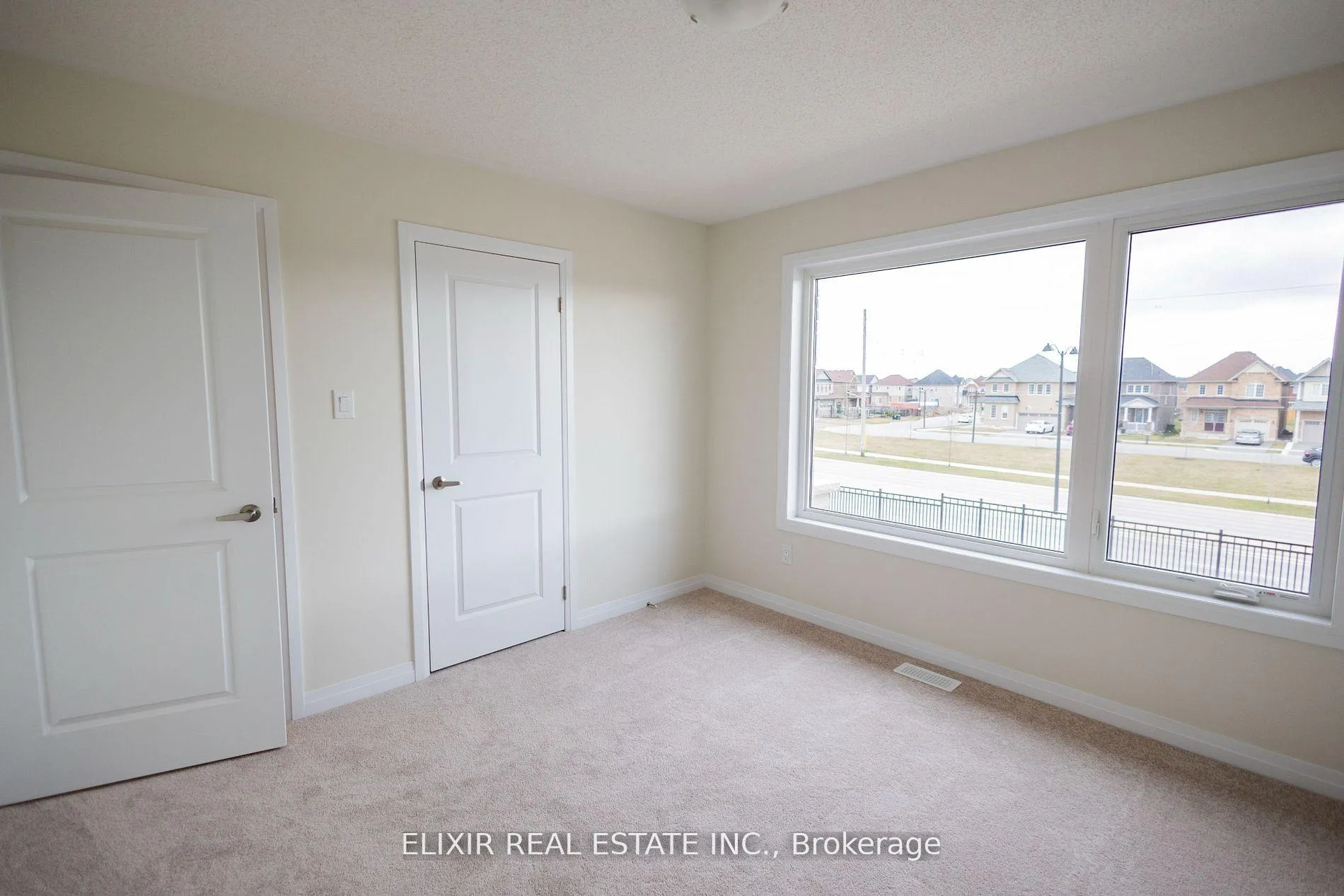 Photo 9 of 20 Molnar Crescent, Brantford — HOMEH