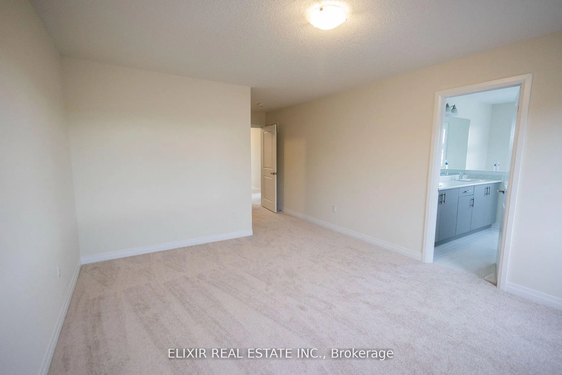 Photo 13 of 20 Molnar Crescent, Brantford — HOMEH