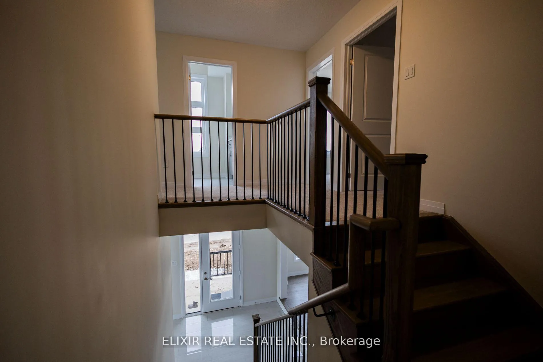 Photo 17 of 20 Molnar Crescent, Brantford — HOMEH