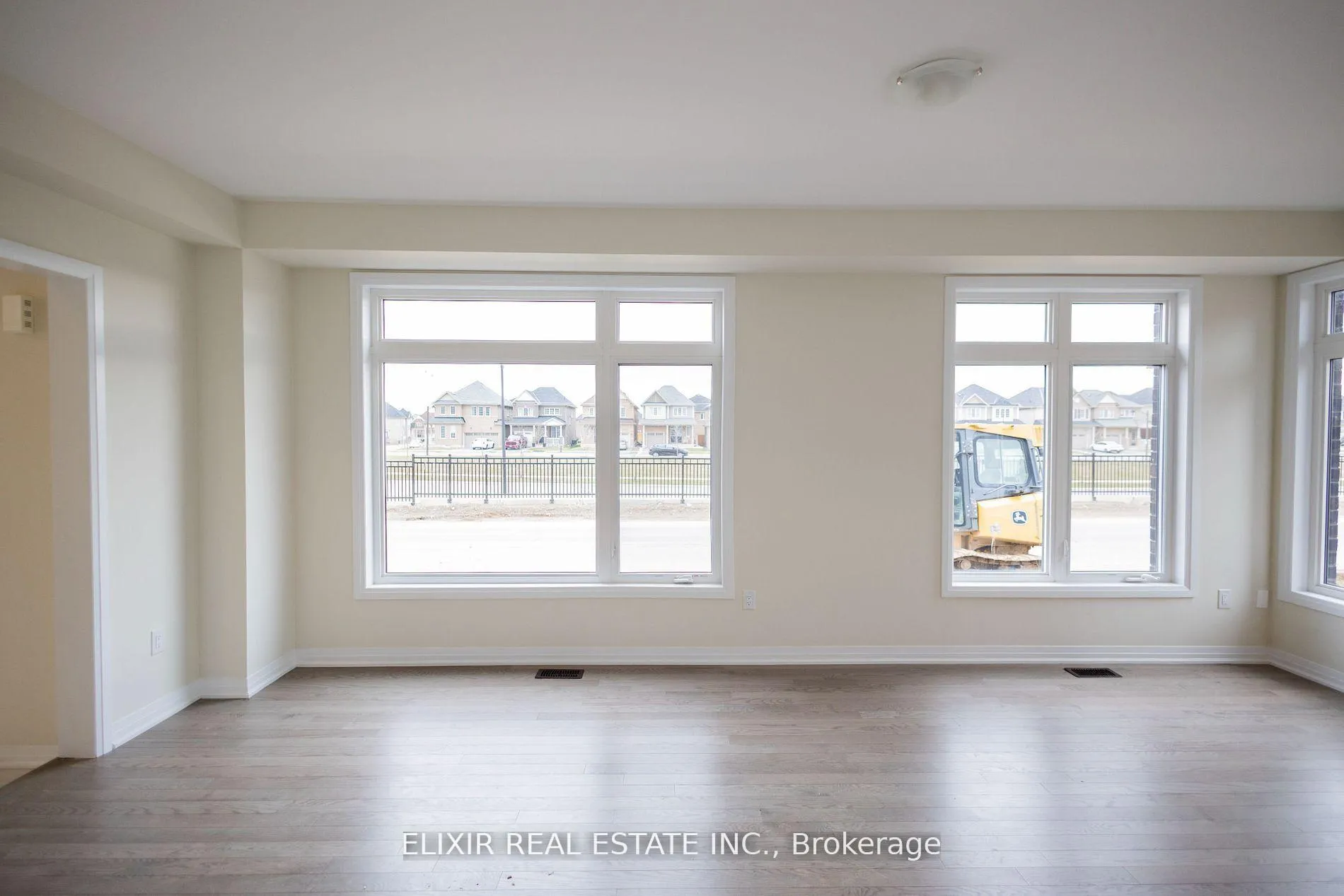 Photo 23 of 20 Molnar Crescent, Brantford — HOMEH