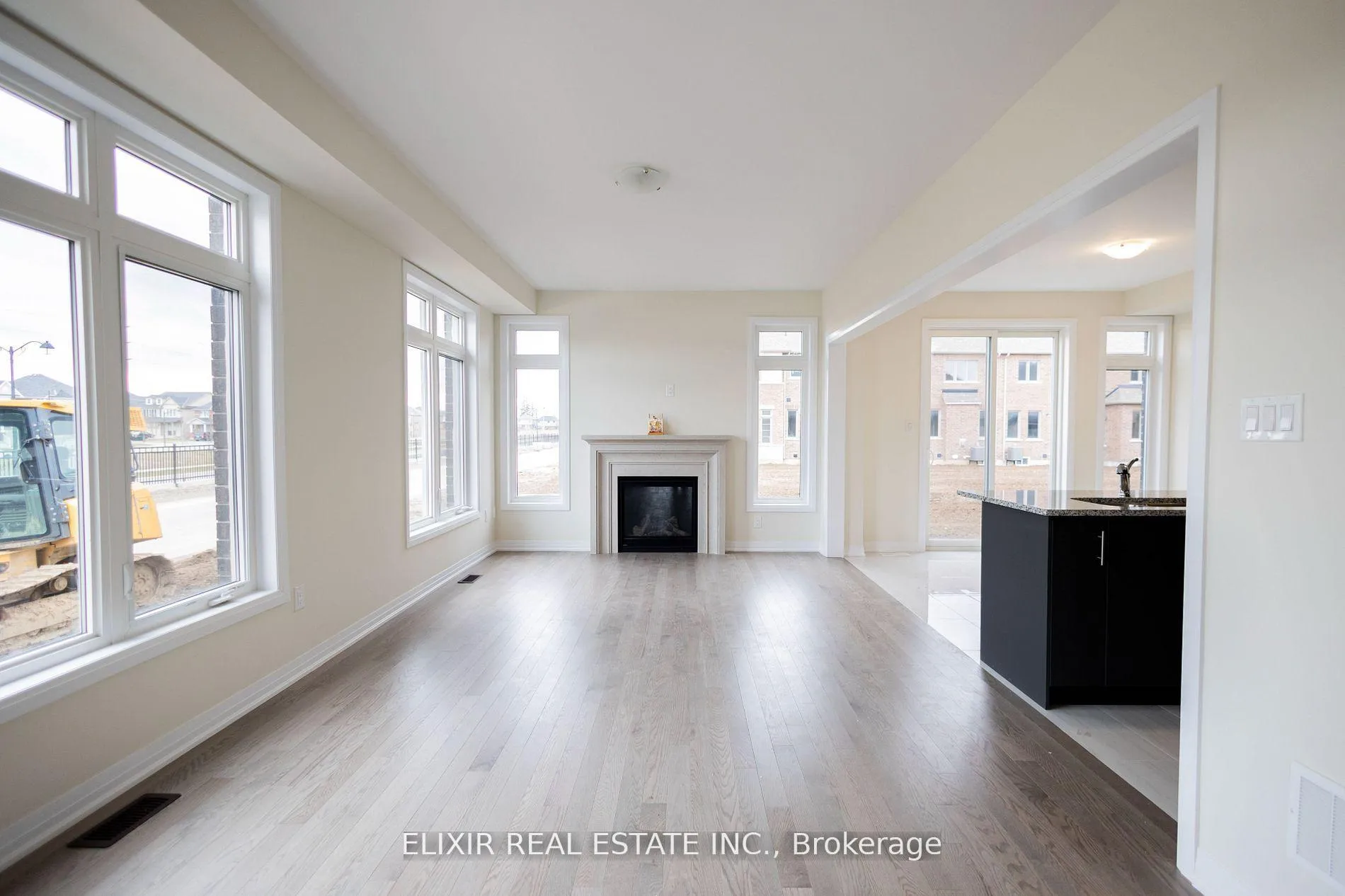 Photo 31 of 20 Molnar Crescent, Brantford — HOMEH