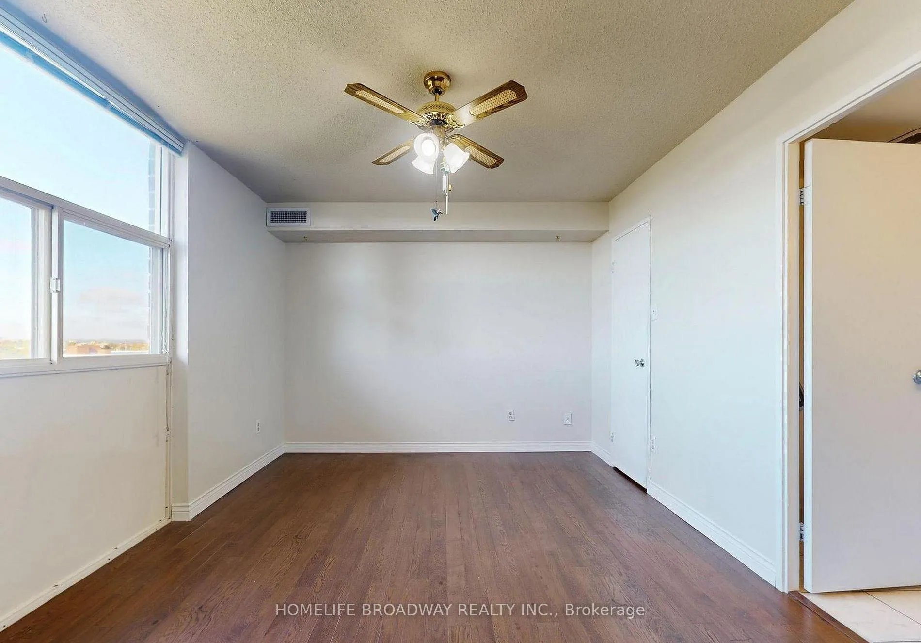 Photo 12 of Unit 902, 44 Falby Court, Ajax, South East — HOMEH