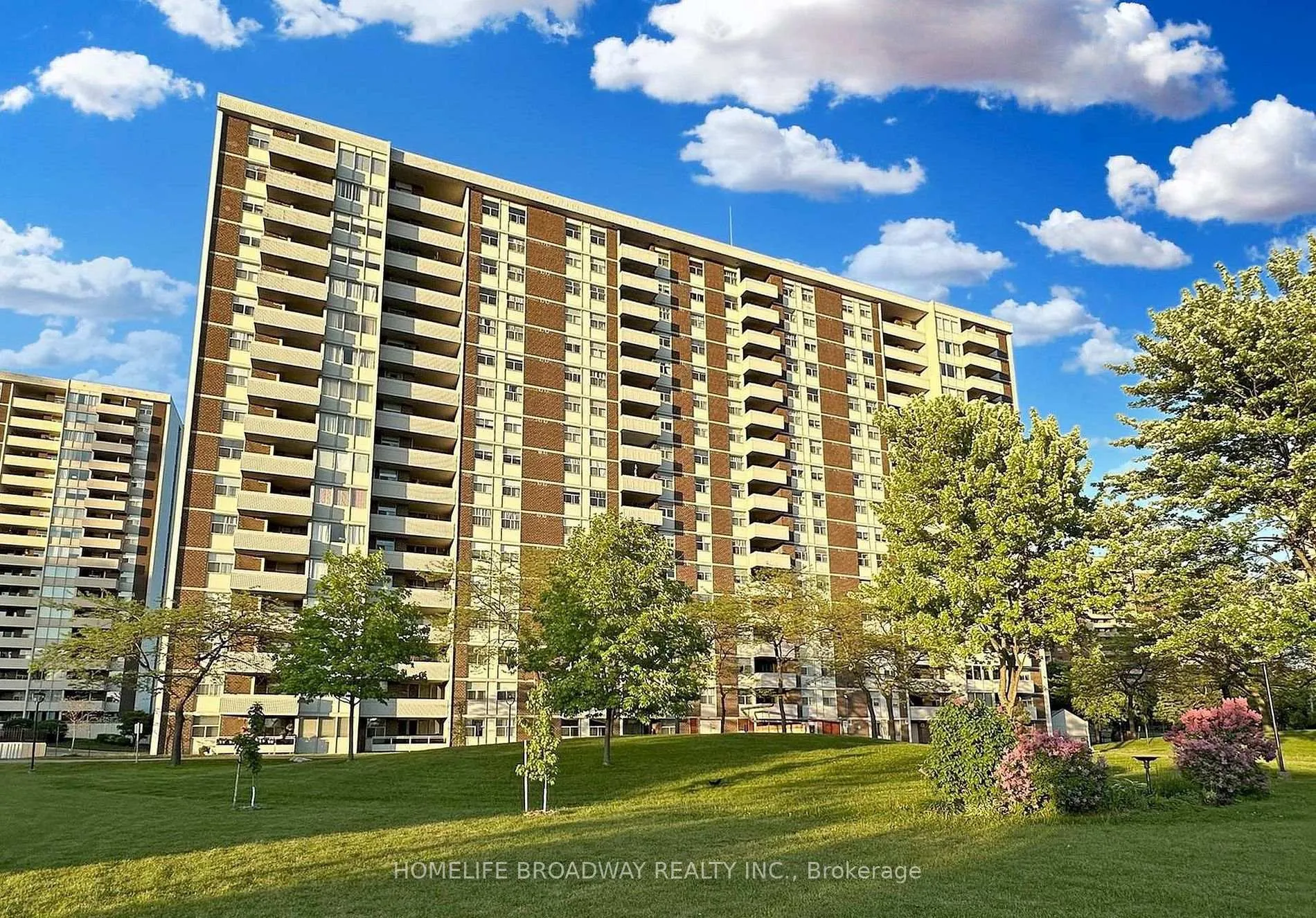 Photo 41 of Unit 902, 44 Falby Court, Ajax, South East — HOMEH