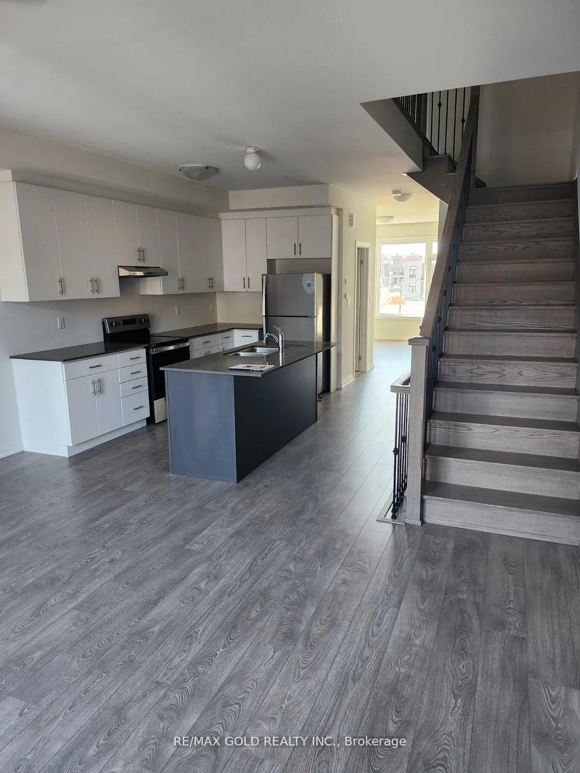 Photo 32 of 29 Cherry Hill Lane, Barrie, Painswick South — HOMEH