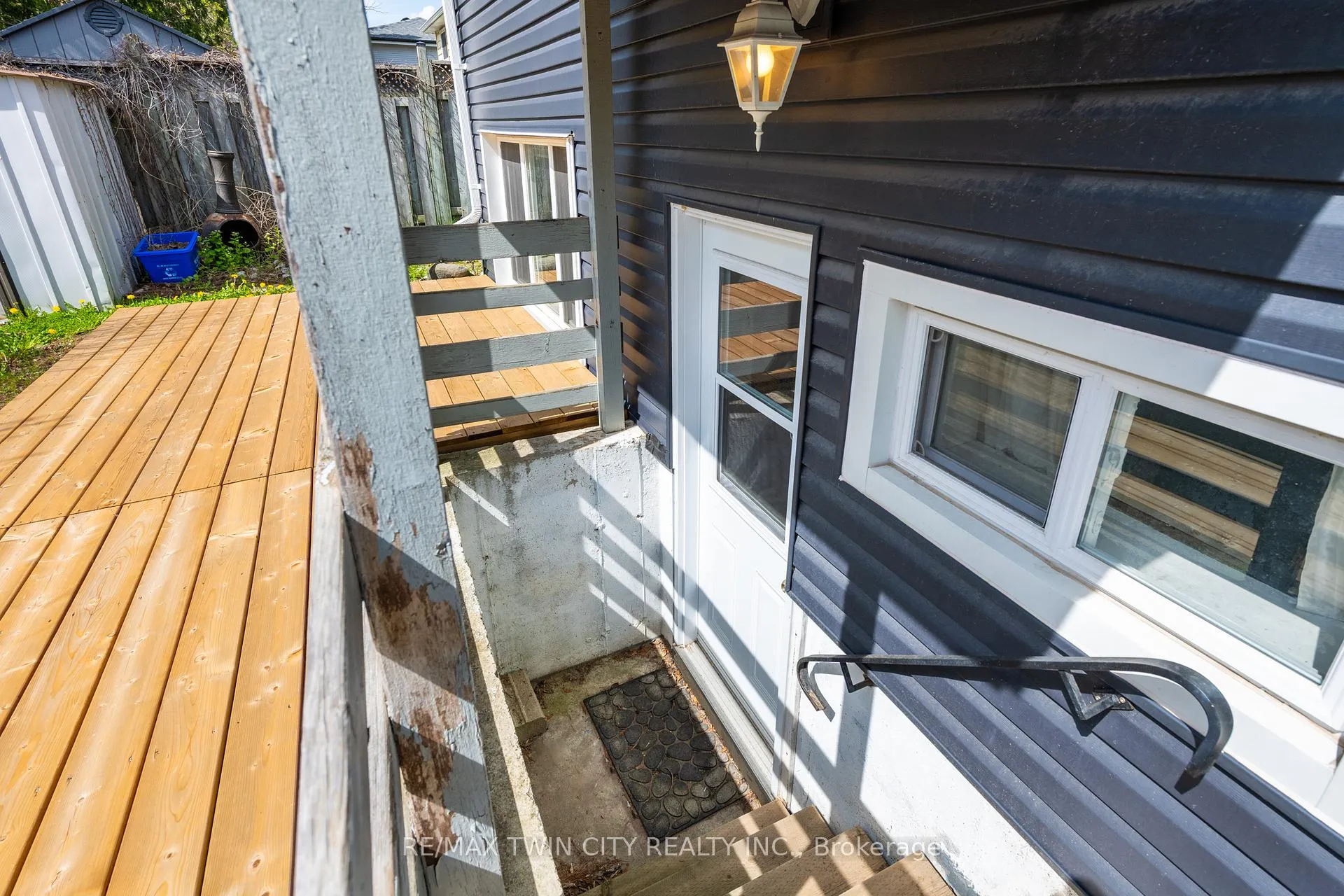 Photo 25 of 519 Pinetree Crescent, Cambridge — HOMEH
