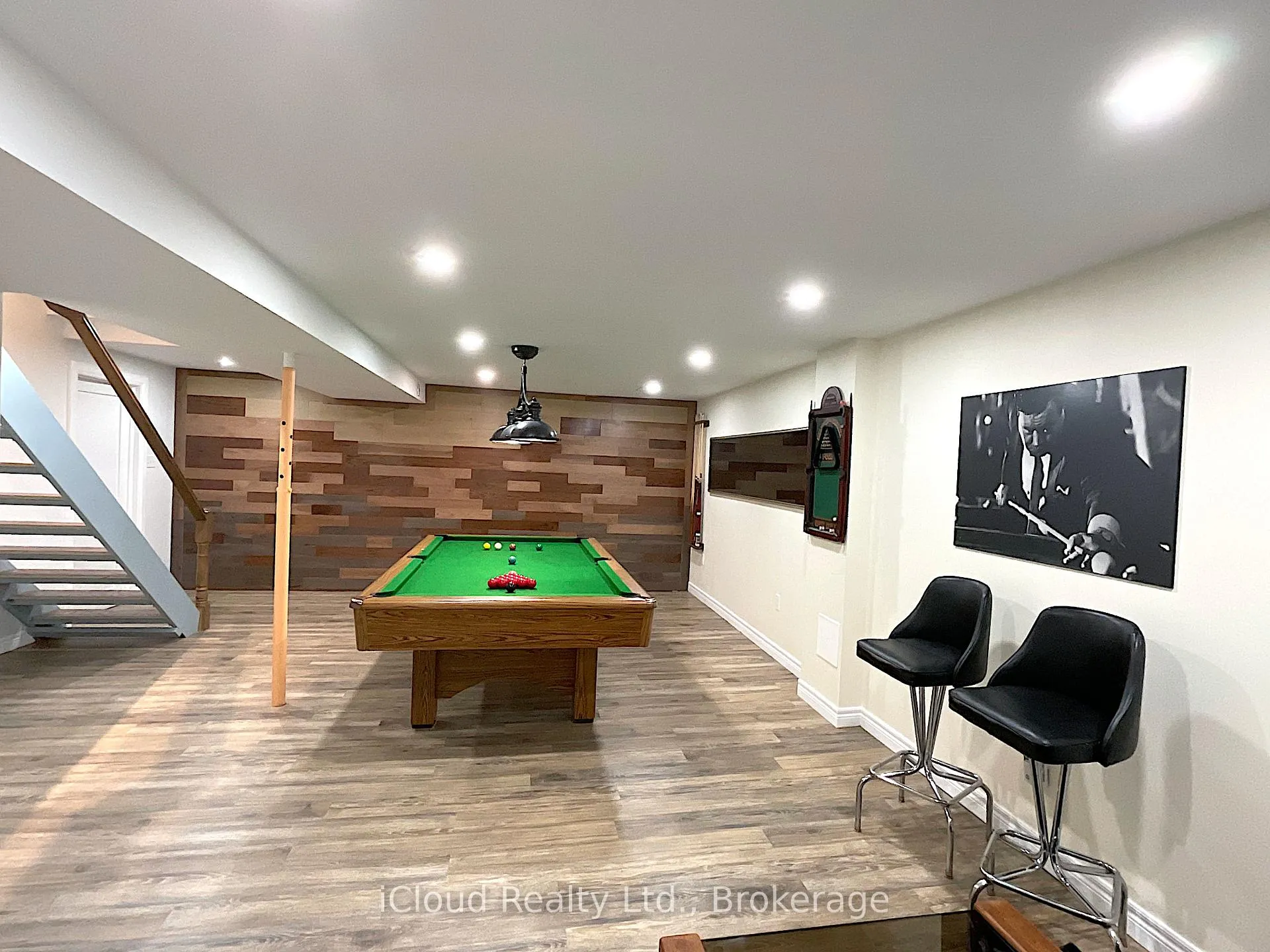 Photo 11 of 73 Wright Crescent, Caledon, Bolton North — HOMEH