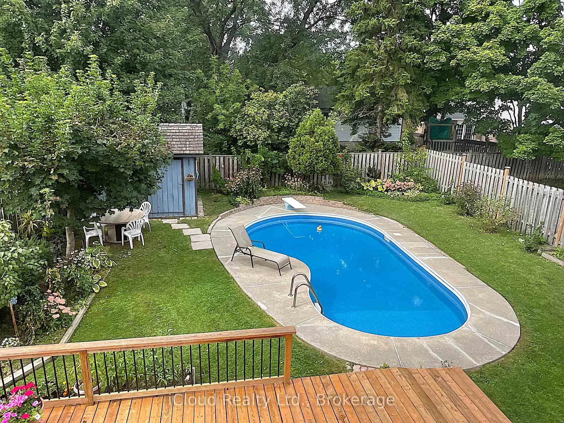 Photo 12 of 73 Wright Crescent, Caledon, Bolton North — HOMEH