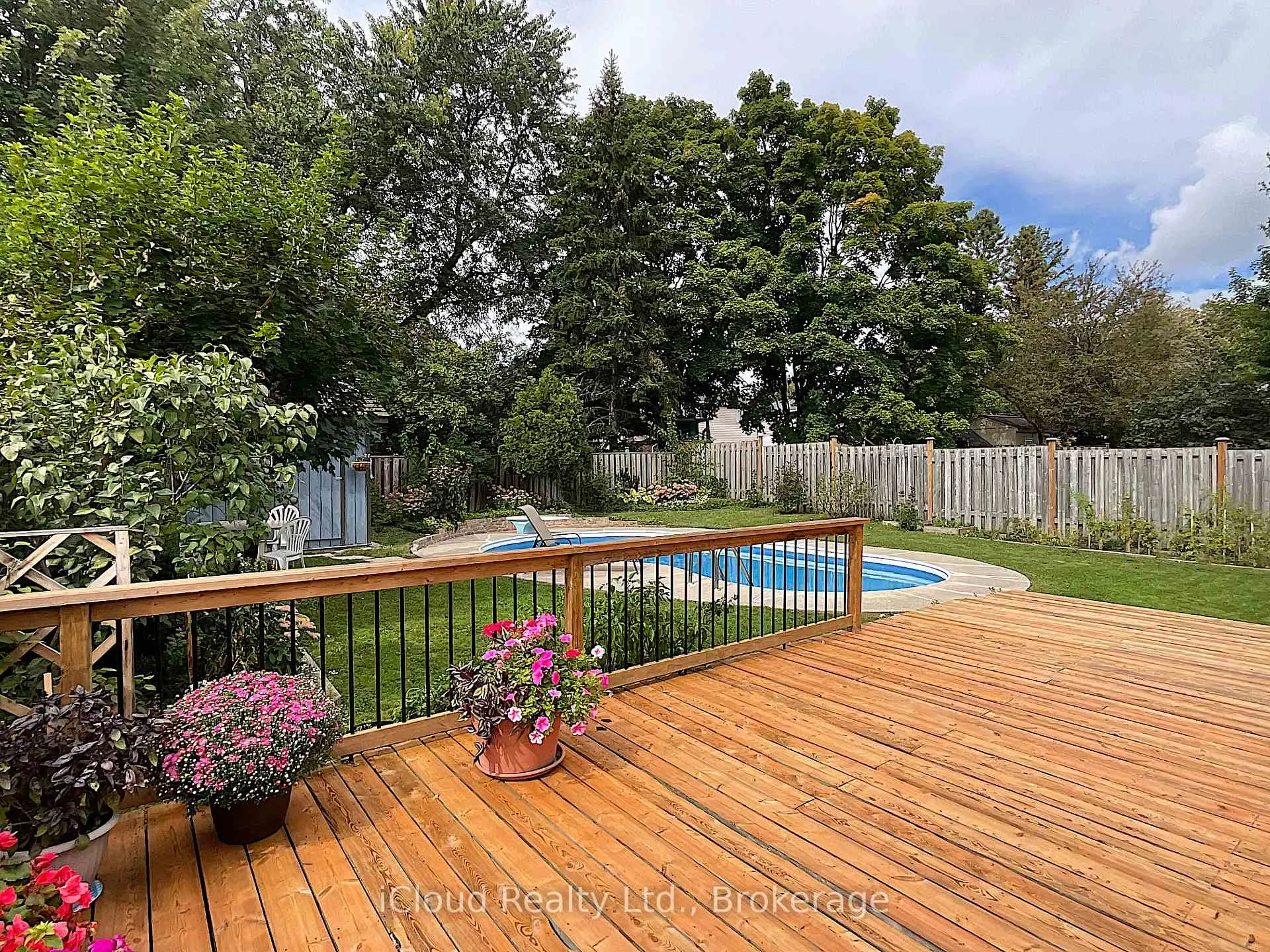 Photo 13 of 73 Wright Crescent, Caledon, Bolton North — HOMEH