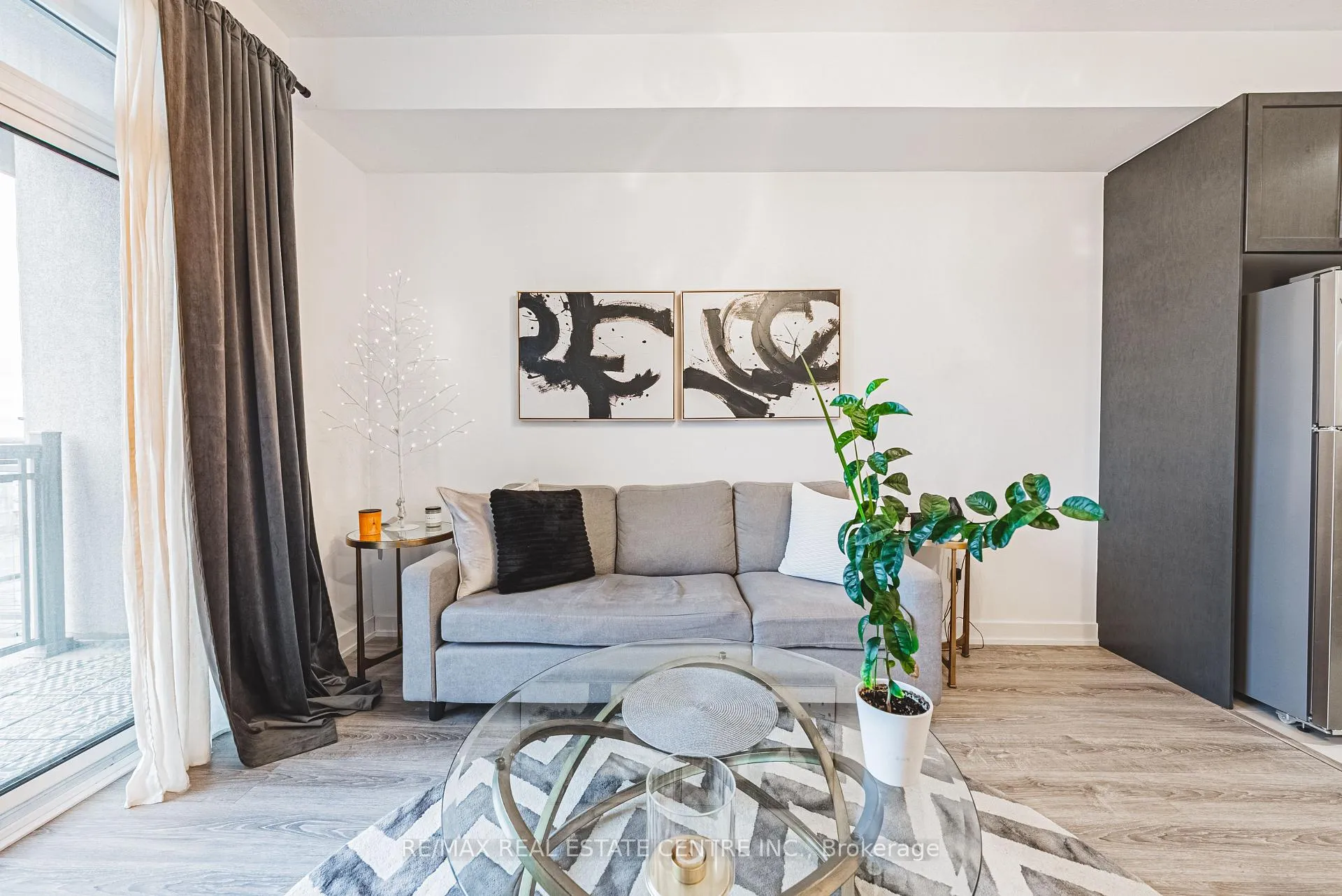 Photo 10 of Unit 711, 2486 Old Bronte Road, Oakville, Westmount — HOMEH