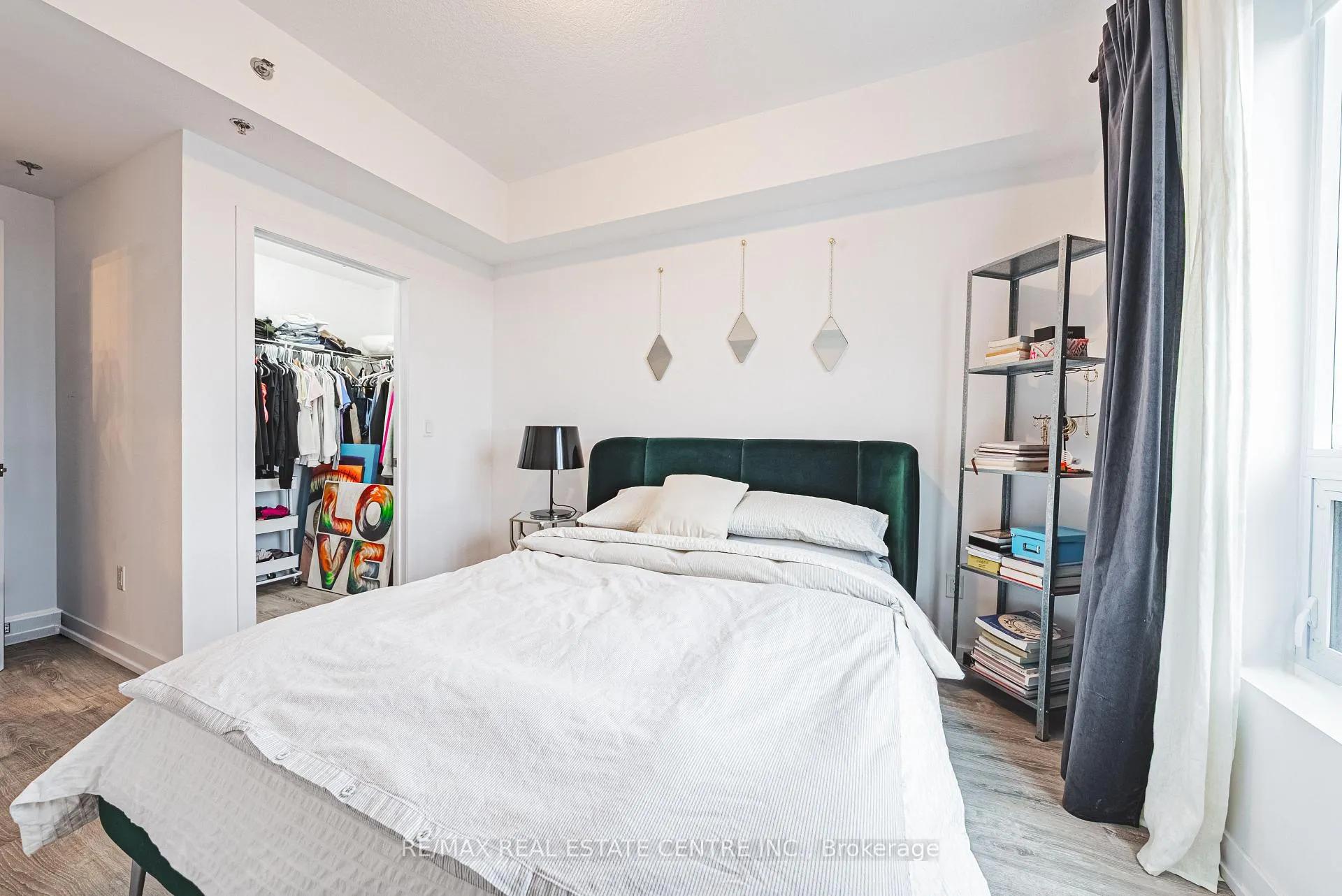 Photo 12 of Unit 711, 2486 Old Bronte Road, Oakville, Westmount — HOMEH