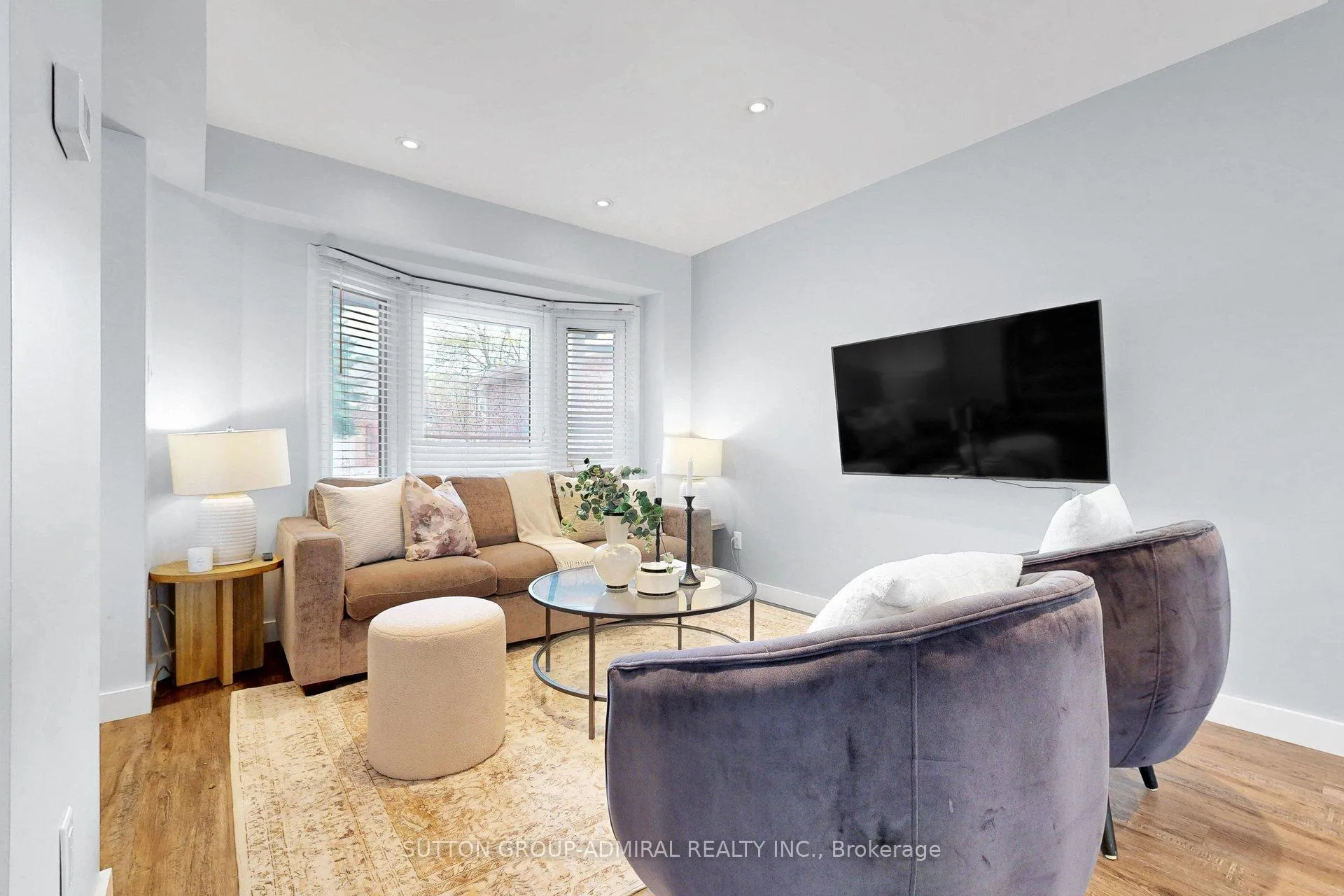 Photo 2 of 14 Windham Crescent, Clarington, Courtice — HOMEH