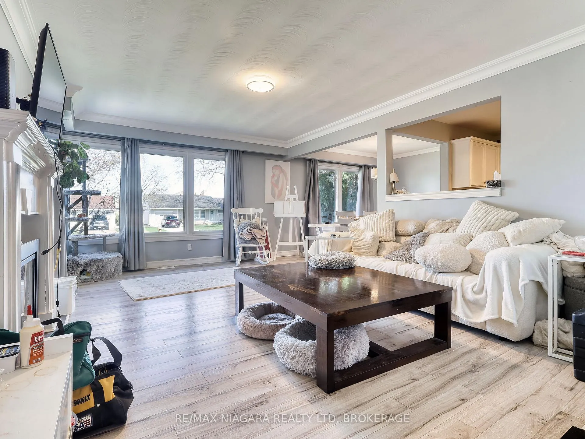 Photo 9 of 333 Grantham Avenue, St. Catharines, Carlton/Bunting — HOMEH