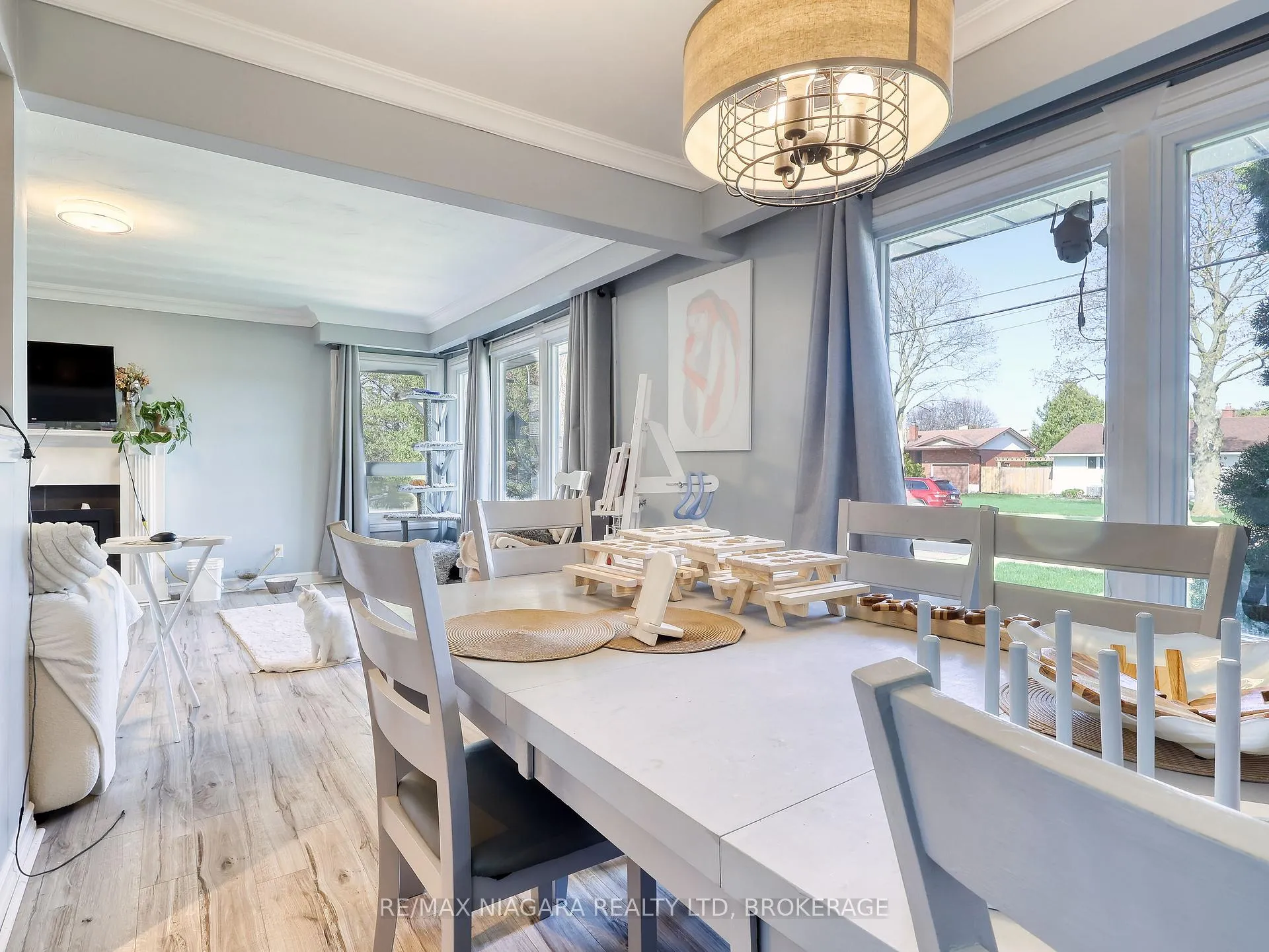Photo 14 of 333 Grantham Avenue, St. Catharines, Carlton/Bunting — HOMEH
