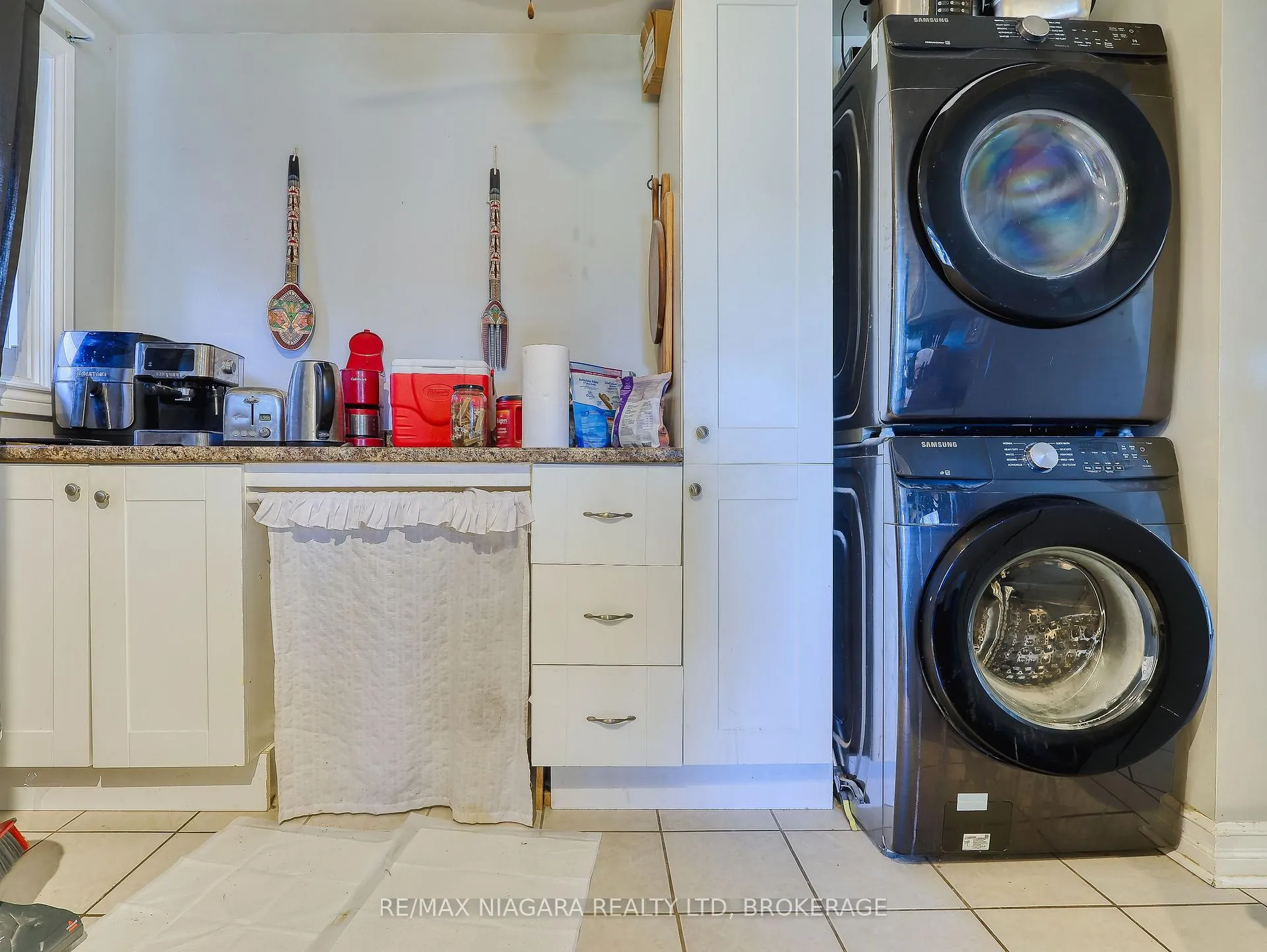 Photo 17 of 333 Grantham Avenue, St. Catharines, Carlton/Bunting — HOMEH