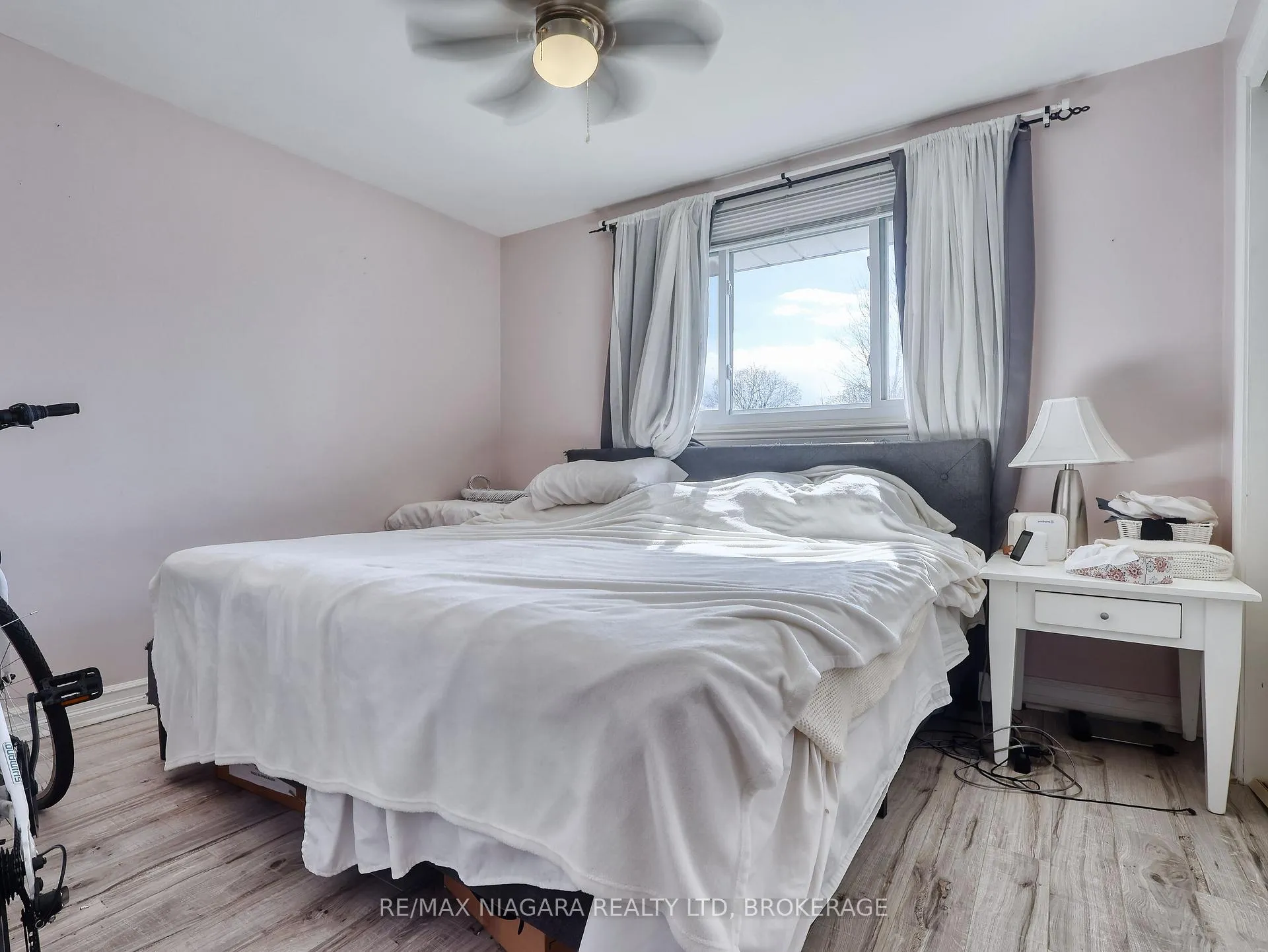 Photo 21 of 333 Grantham Avenue, St. Catharines, Carlton/Bunting — HOMEH