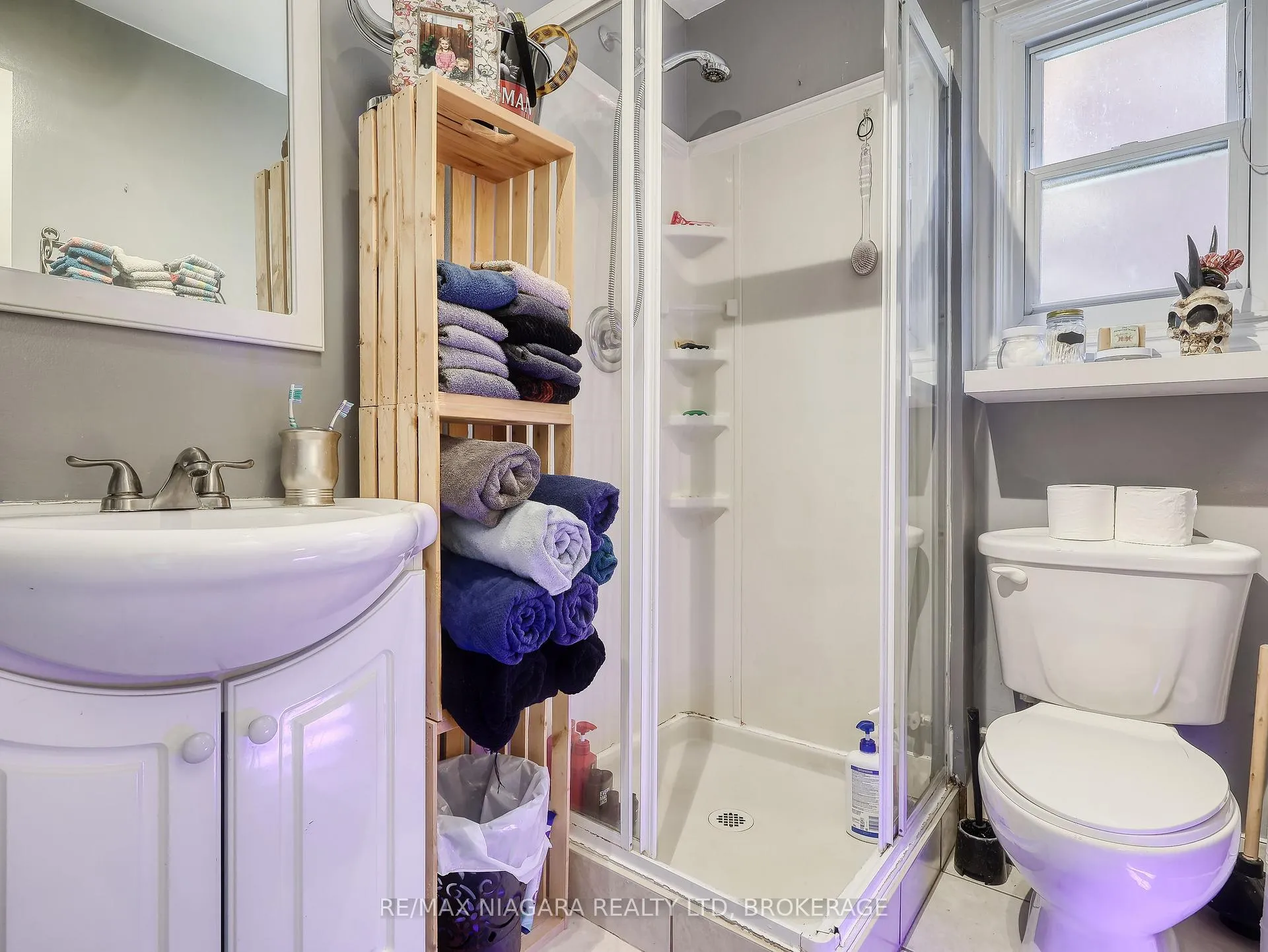 Photo 29 of 333 Grantham Avenue, St. Catharines, Carlton/Bunting — HOMEH