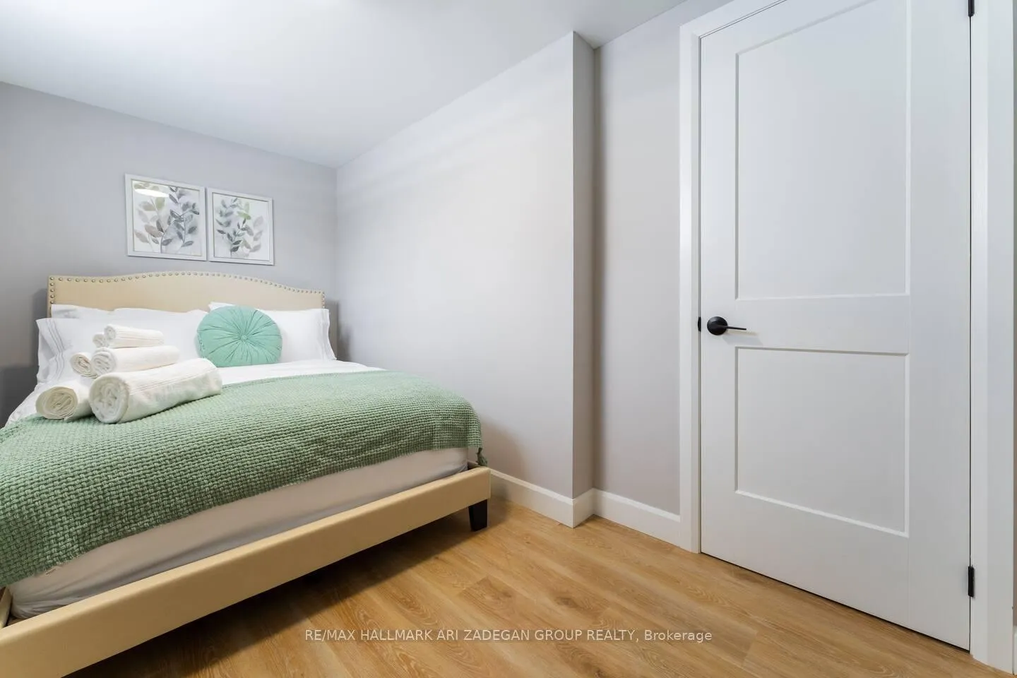 Photo 9 of Unit Bsmt, 36 Cloke Court, Hamilton, Sunninghill — HOMEH