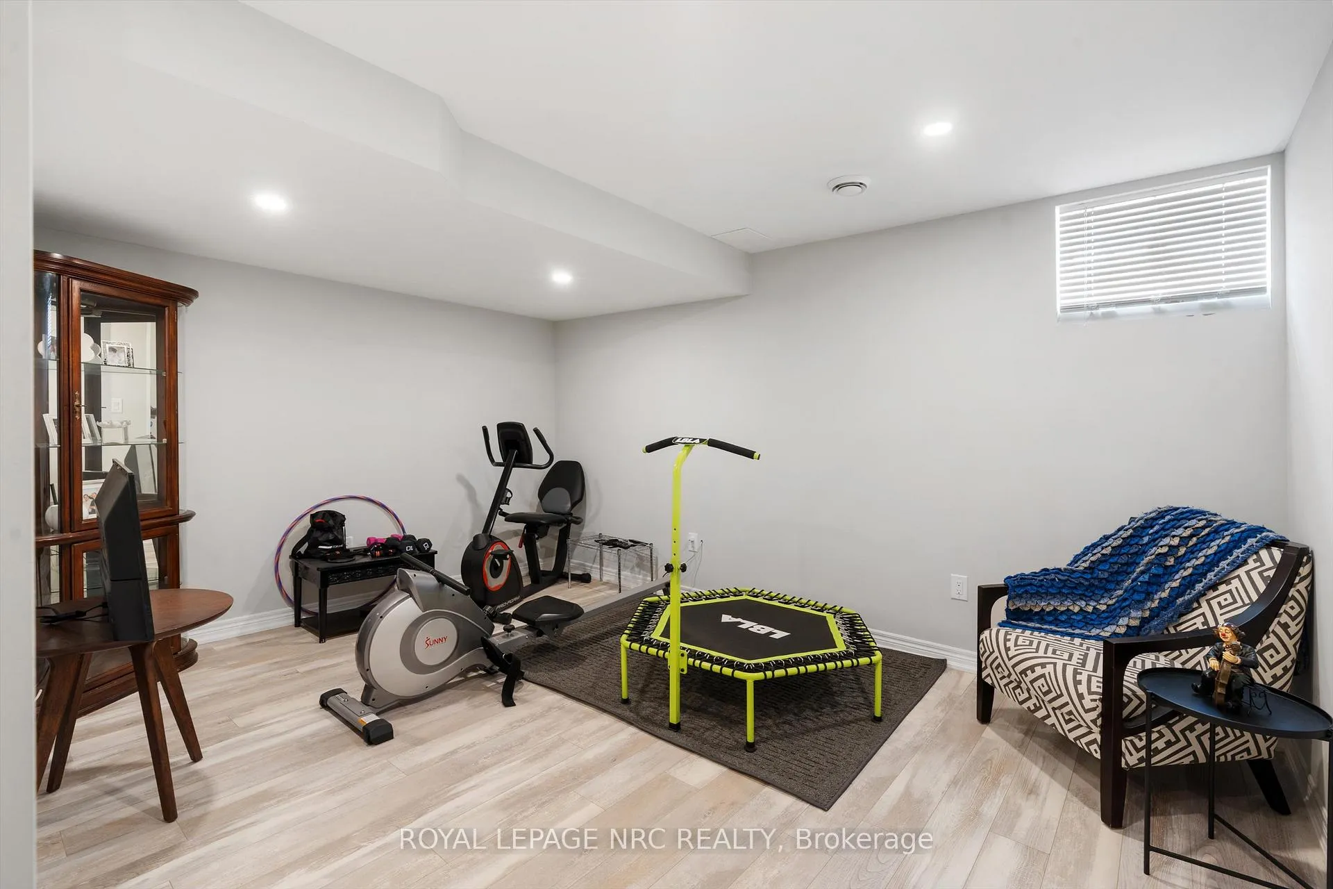 Photo 24 of Unit 20, 7768 Ascot Circle, Niagara Falls, Ascot — HOMEH