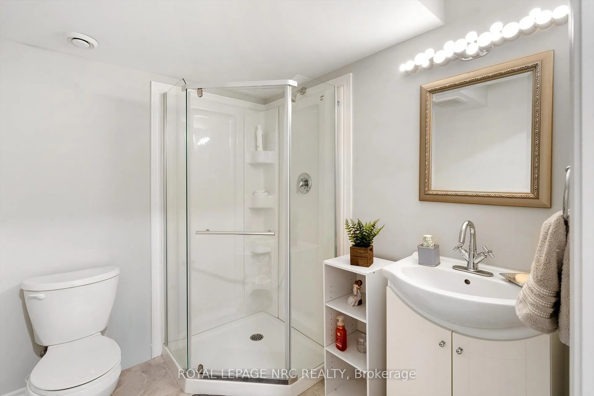 Photo 27 of Unit 20, 7768 Ascot Circle, Niagara Falls, Ascot — HOMEH